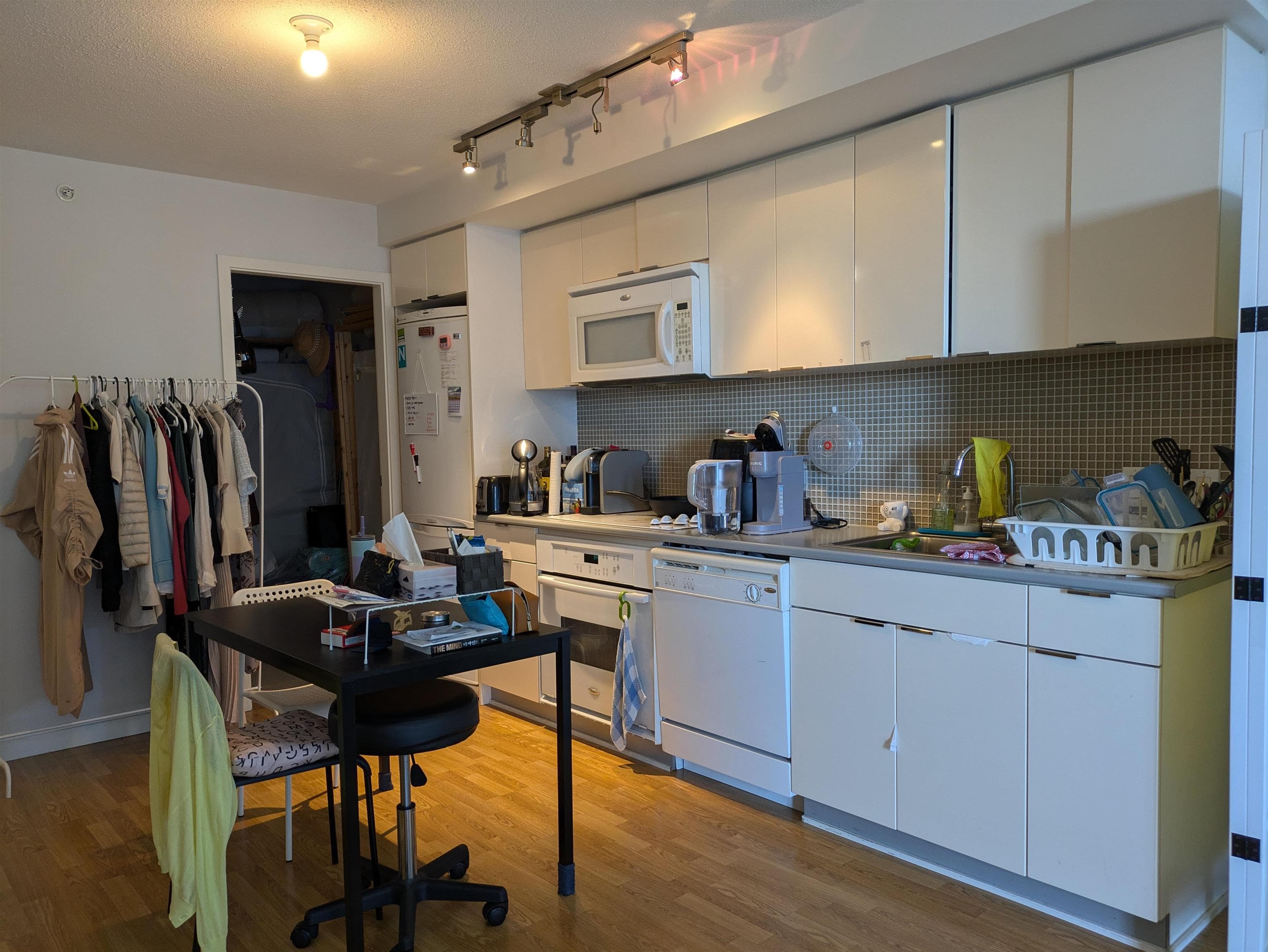 1811 - 788 Hamilton Street, Vancouver, V6B 0E9 — photo 3