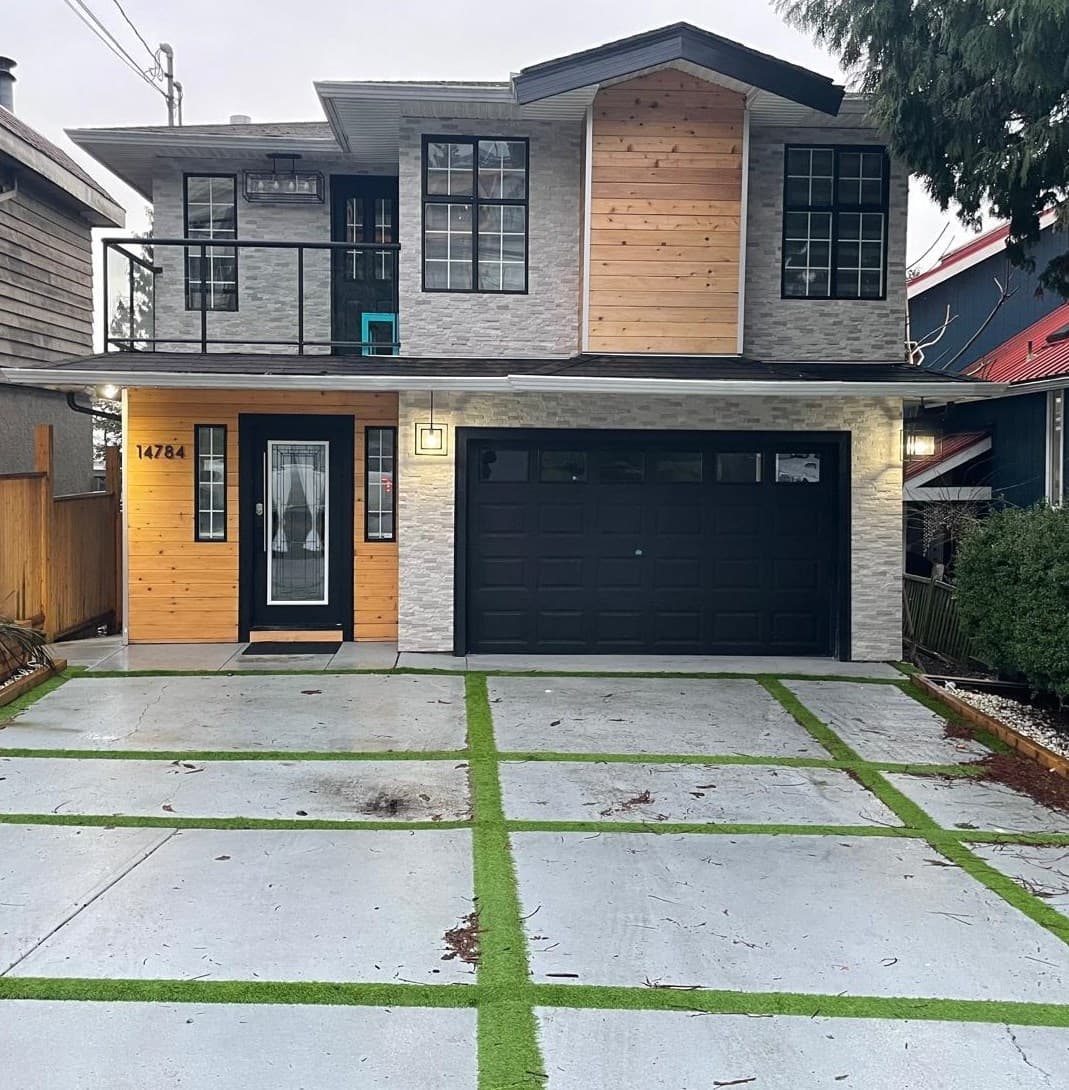 14784 Gordon Avenue, White Rock, V4B 2A7 — photo 1