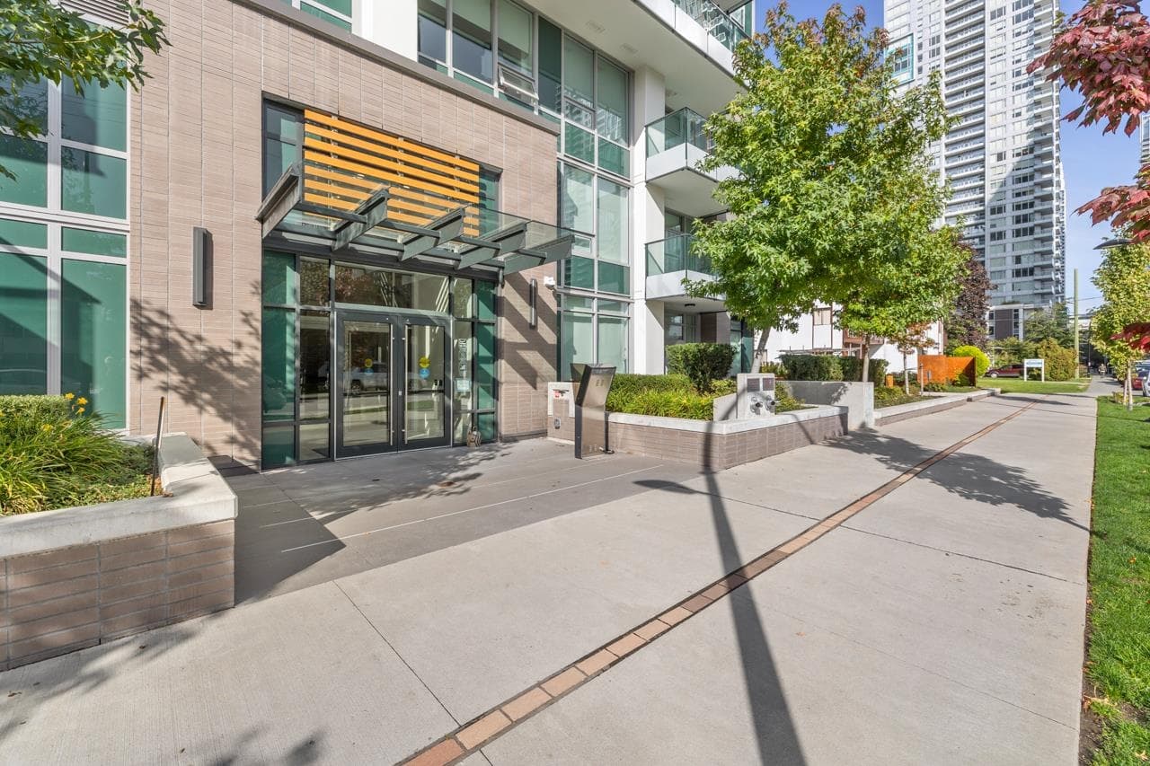 1106 - 6463 Silver Avenue, Burnaby, V5H 0K4 — photo 2