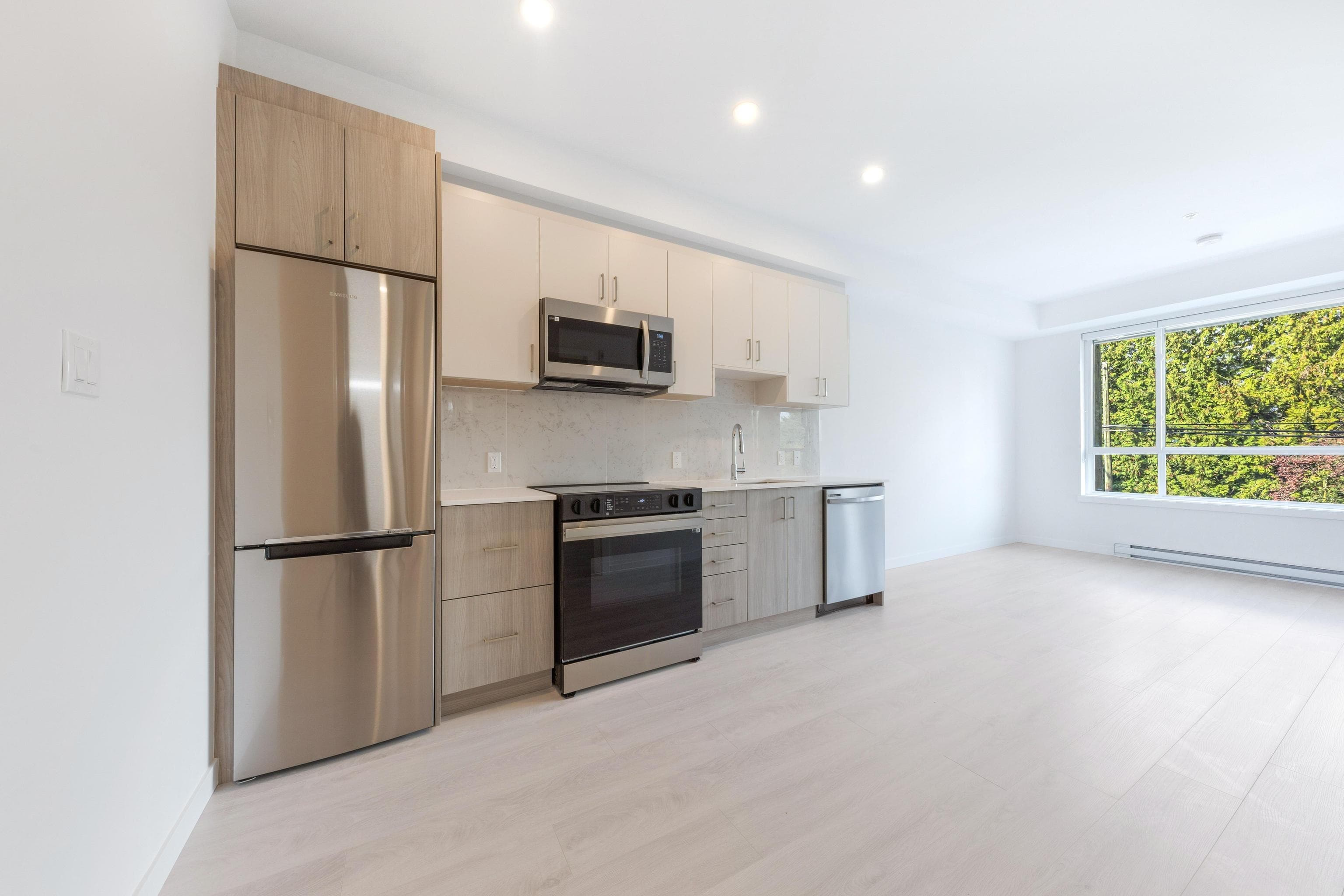 E214 - 13858 S 108 Avenue, Surrey, V3T 2K8 — photo 5
