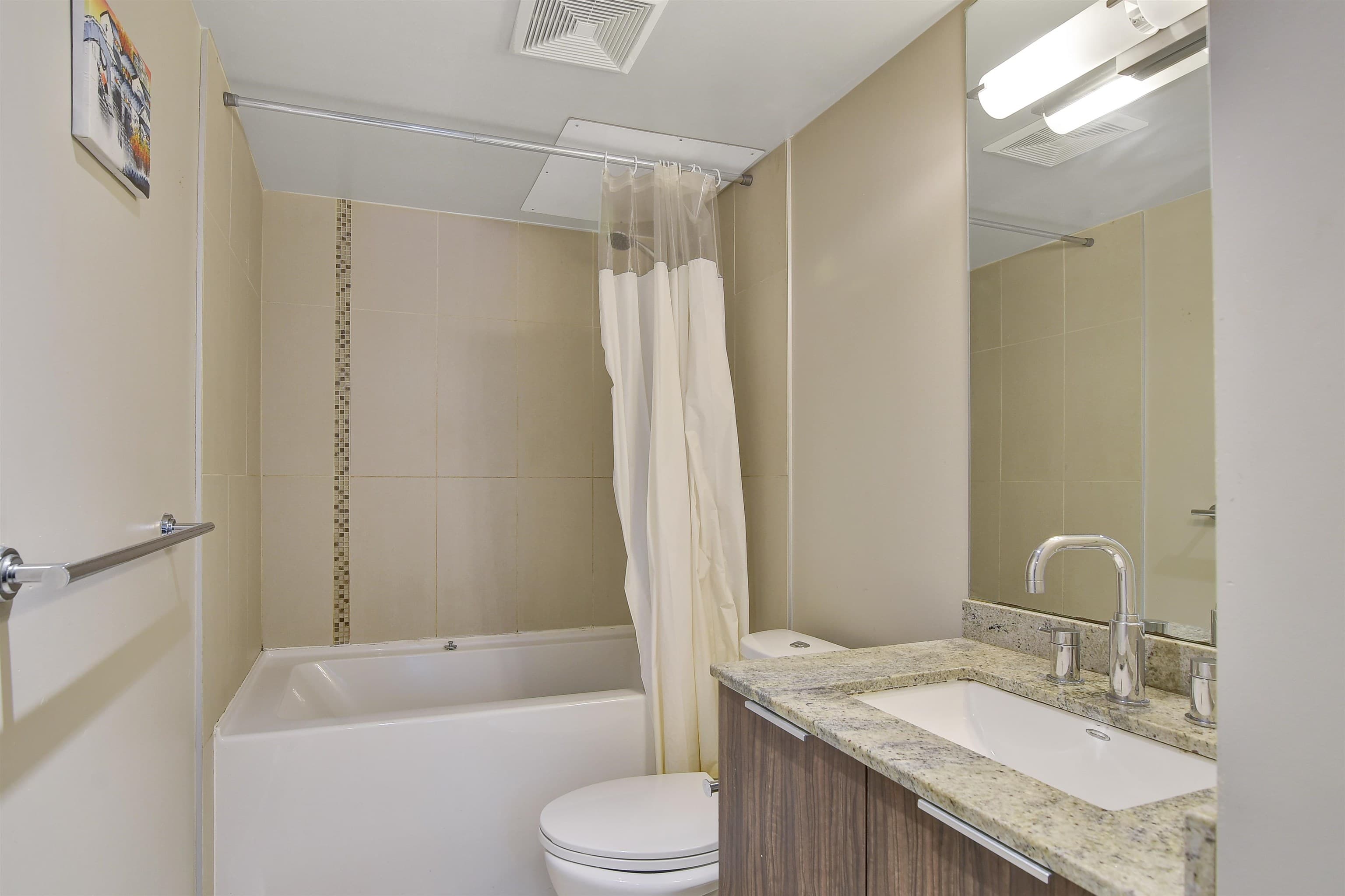 318 - 1088 Richards Street, Vancouver, V6B 3E1 — photo 3