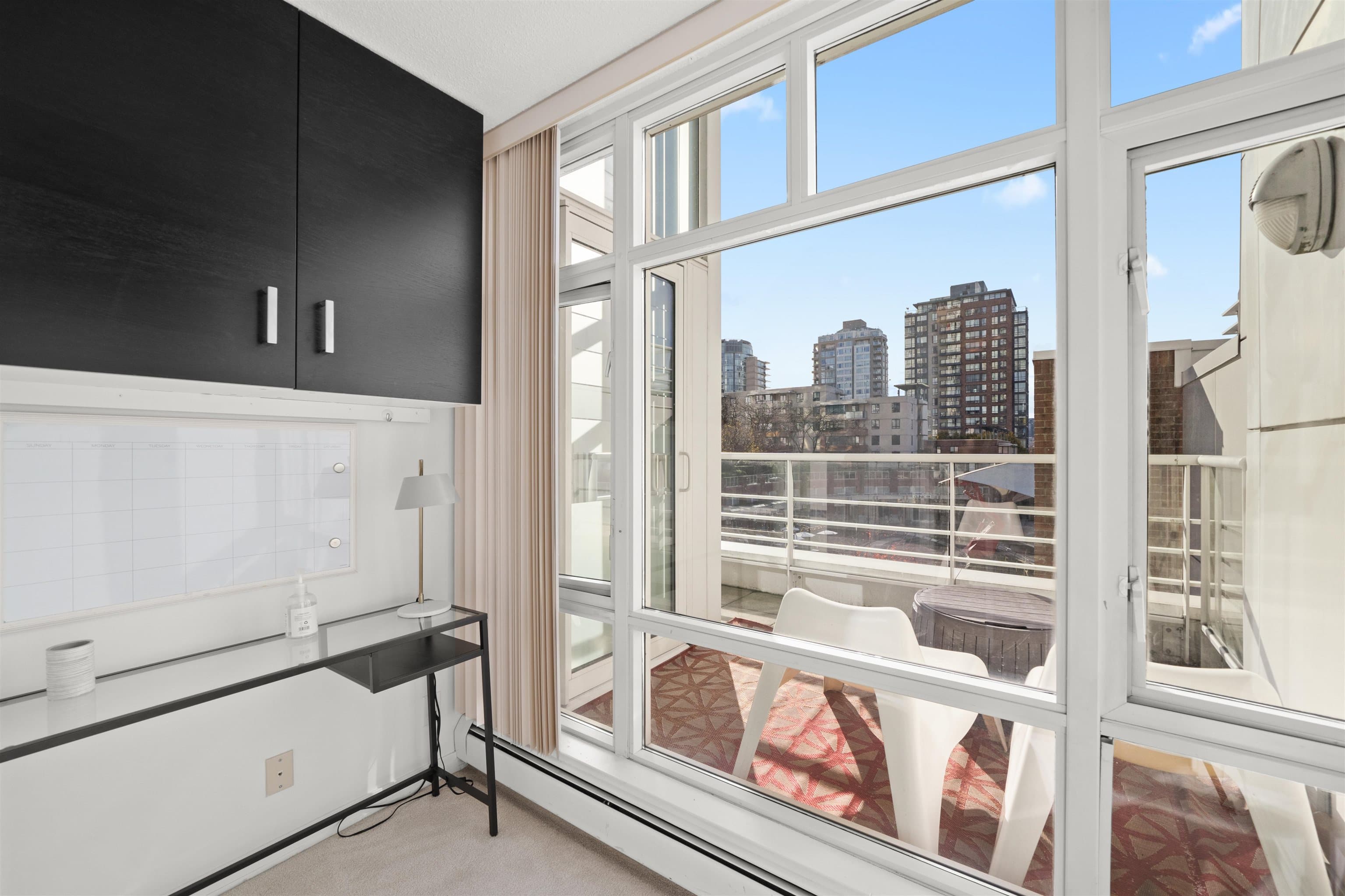 THA - 1199 Marinaside Crescent, Vancouver, V6Z 2Y2 — photo 5