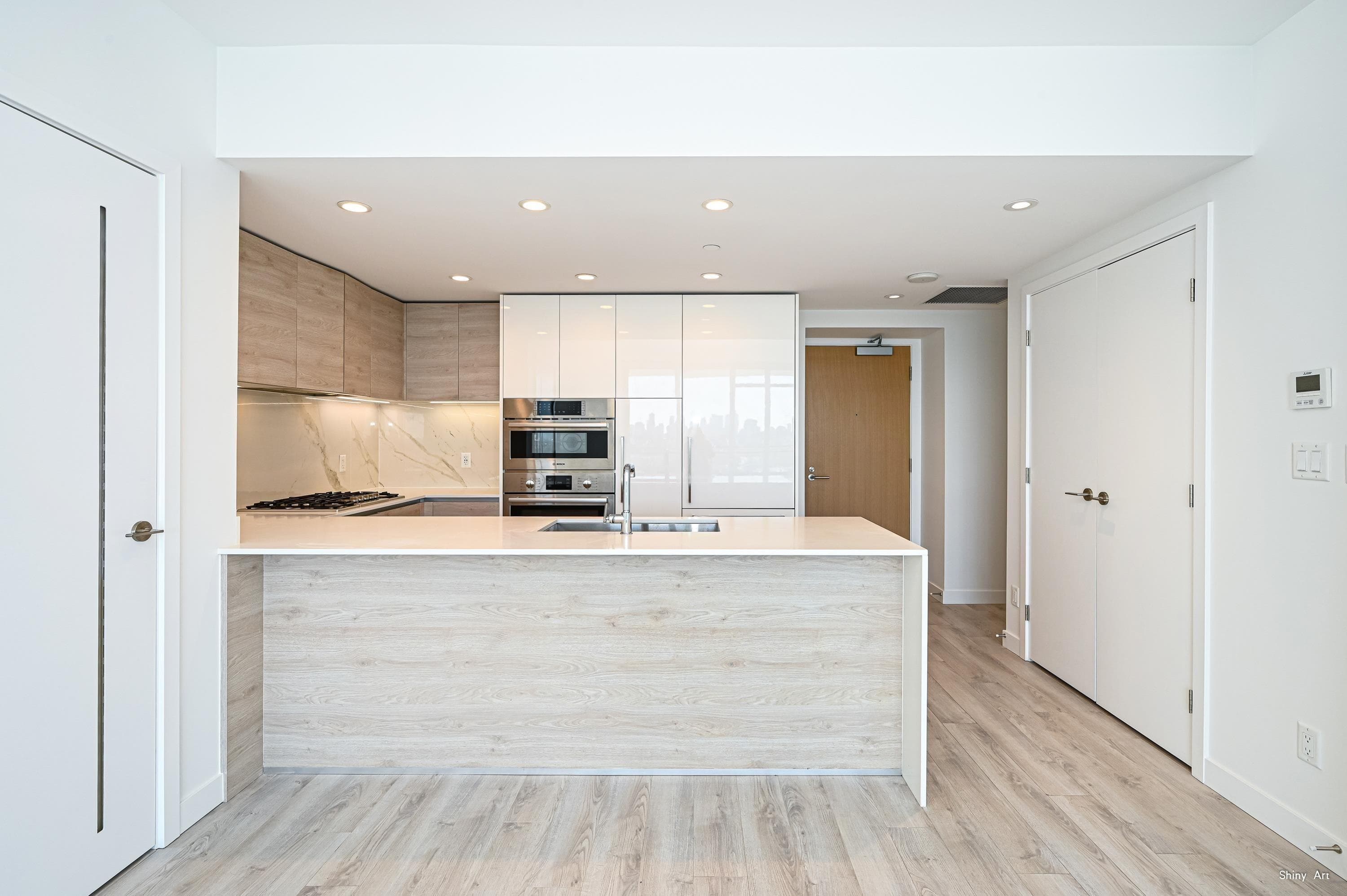 1907 - 2085 Skyline Court, Burnaby, V5C 0M6 — photo 2