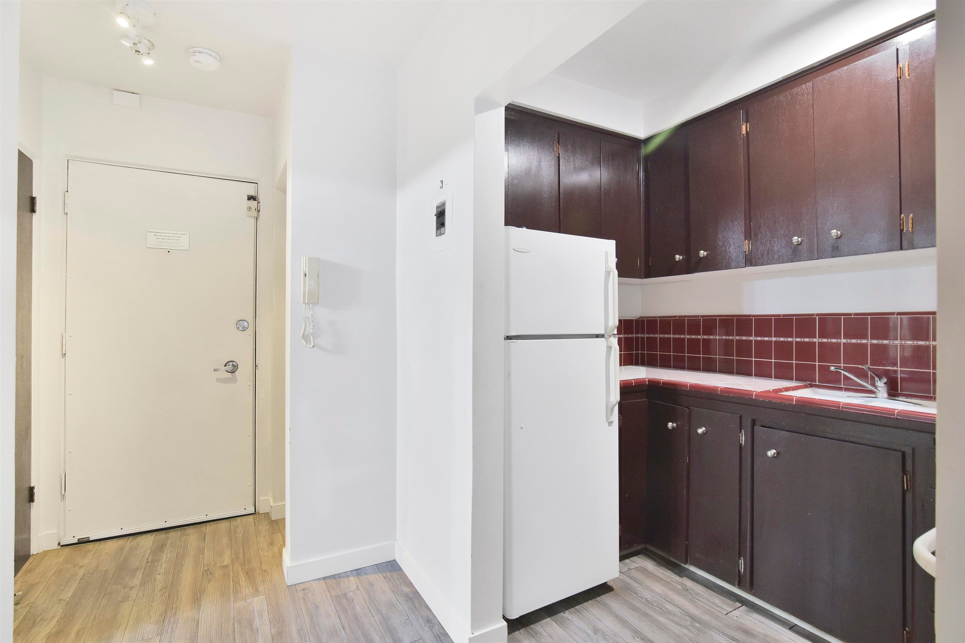 104 - 1540 Haro Street, Vancouver, V6G 1G6 — photo 4