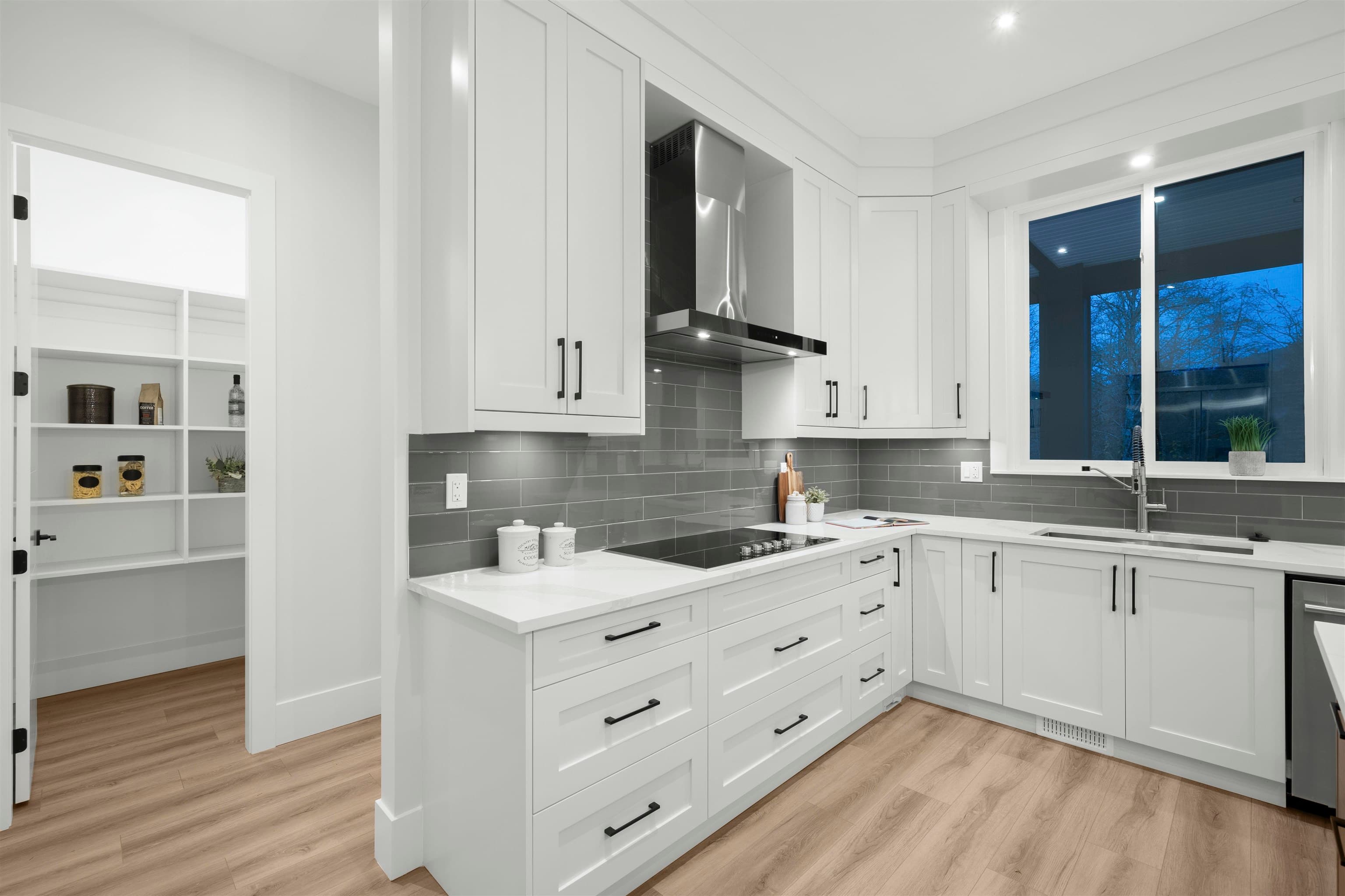 11018 243b Street, Maple Ridge, V2W 1H5 — photo 4