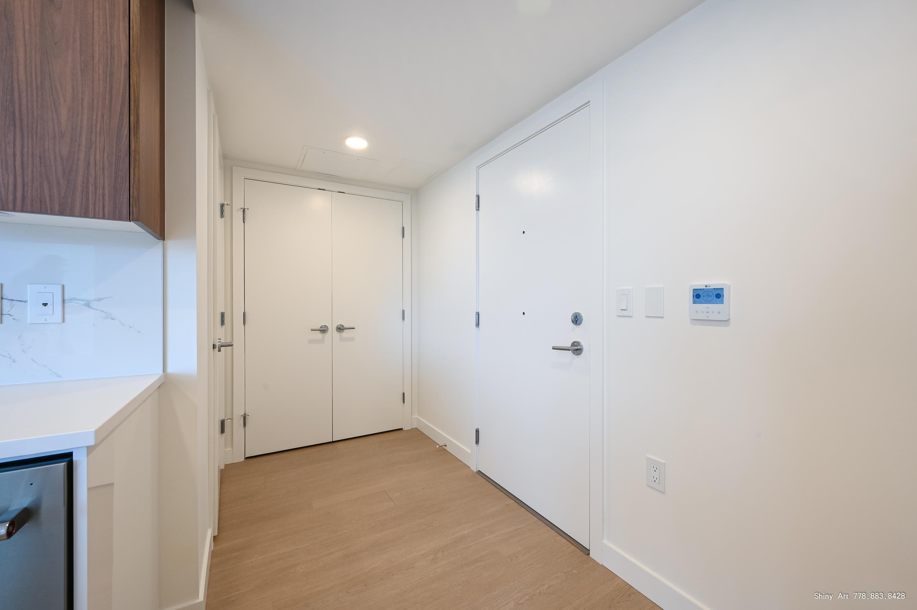 405 - 7769 Park Crescent, Burnaby, V3N 0J7 — photo 5