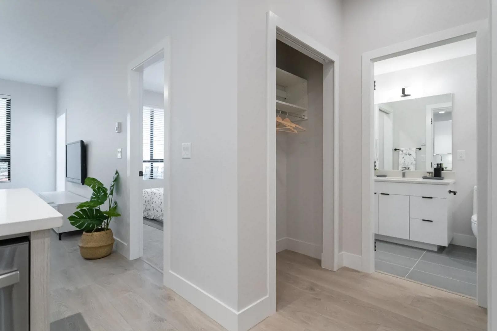 203 - 13452 95 Avenue, Surrey, V3R 7W4 — photo 5