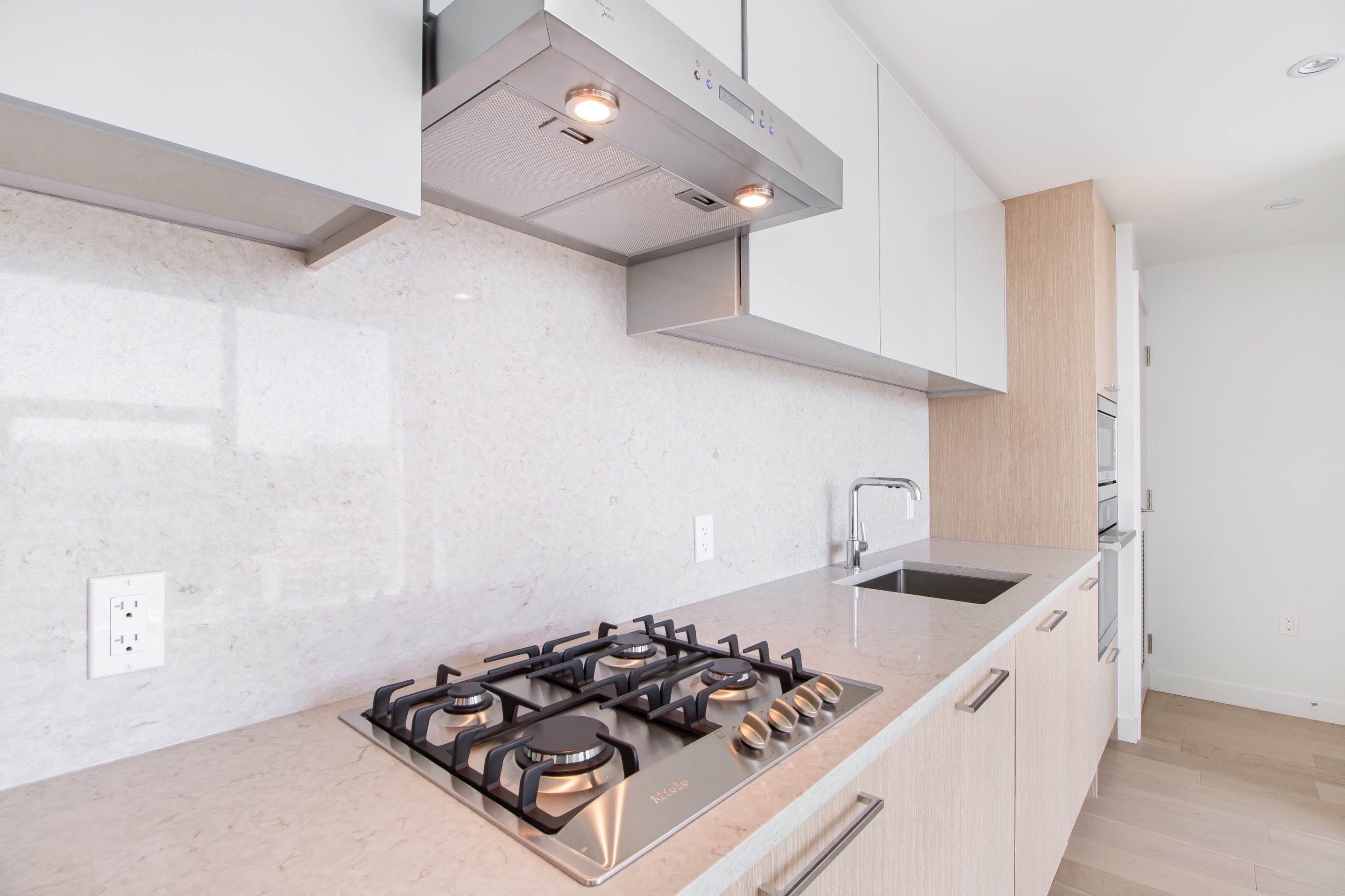 1502 - 3331 No. 3 Road, Richmond, V6X 2B6 — photo 5