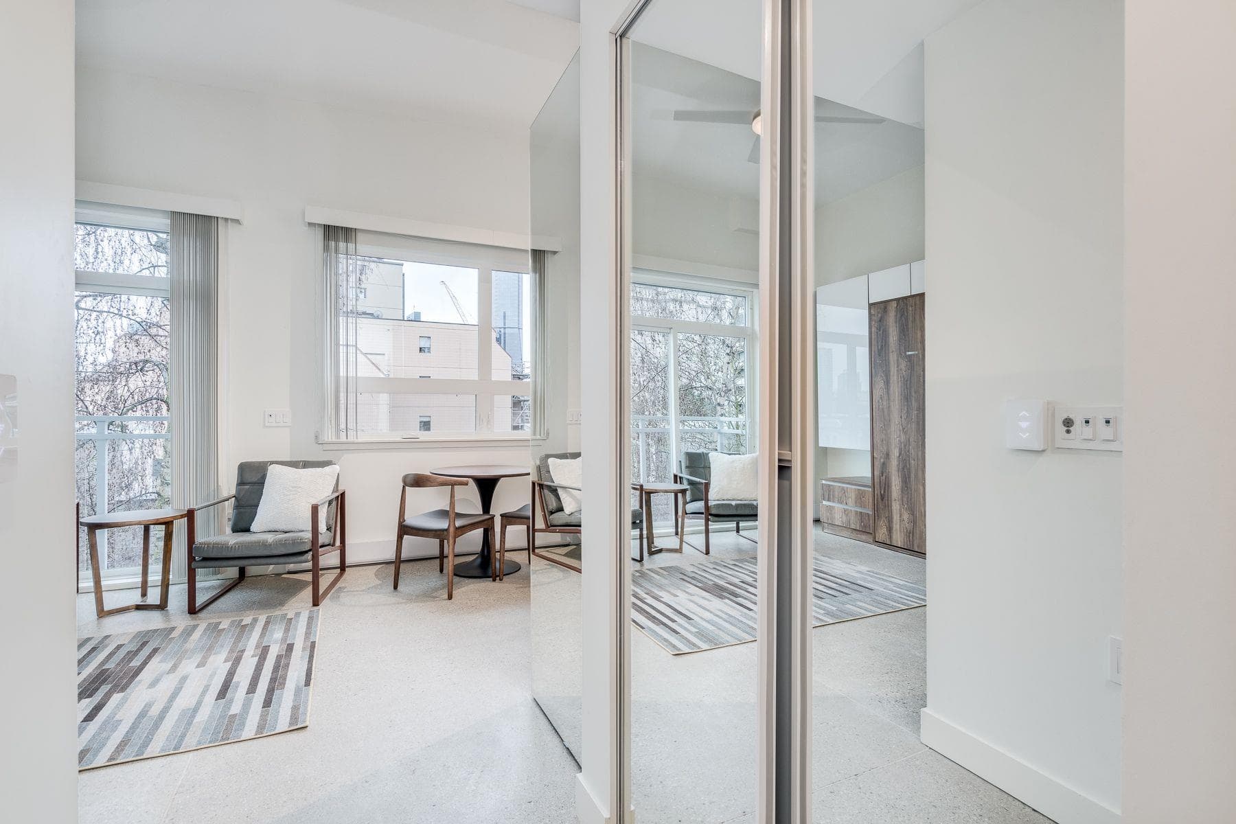 401 - 1170 Barclay Street, Vancouver, V6E 1H1 — photo 2