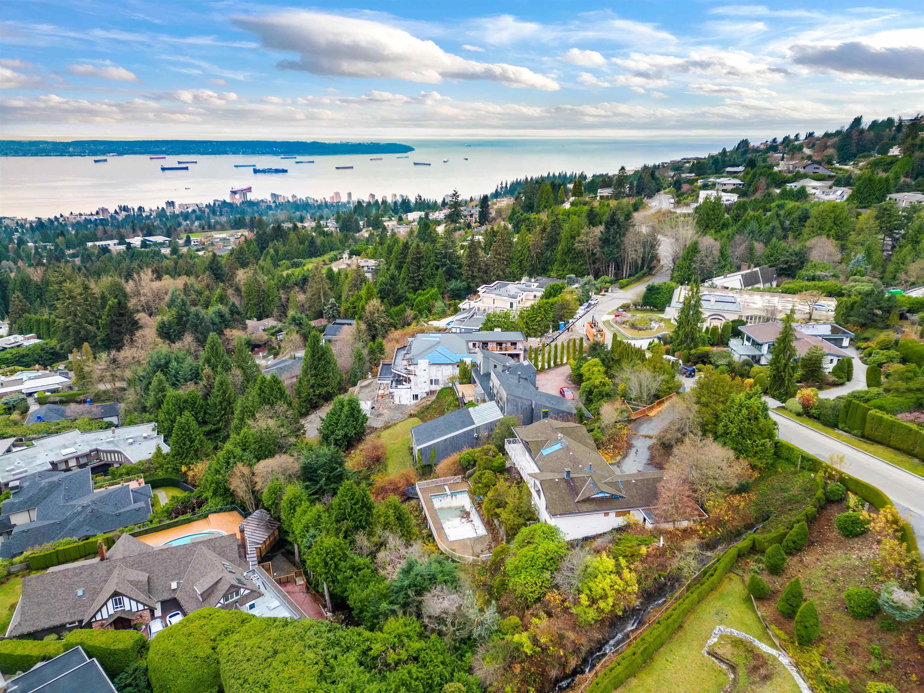 1318 Crestwell Road, West Vancouver, V7S 2P2 — photo 3
