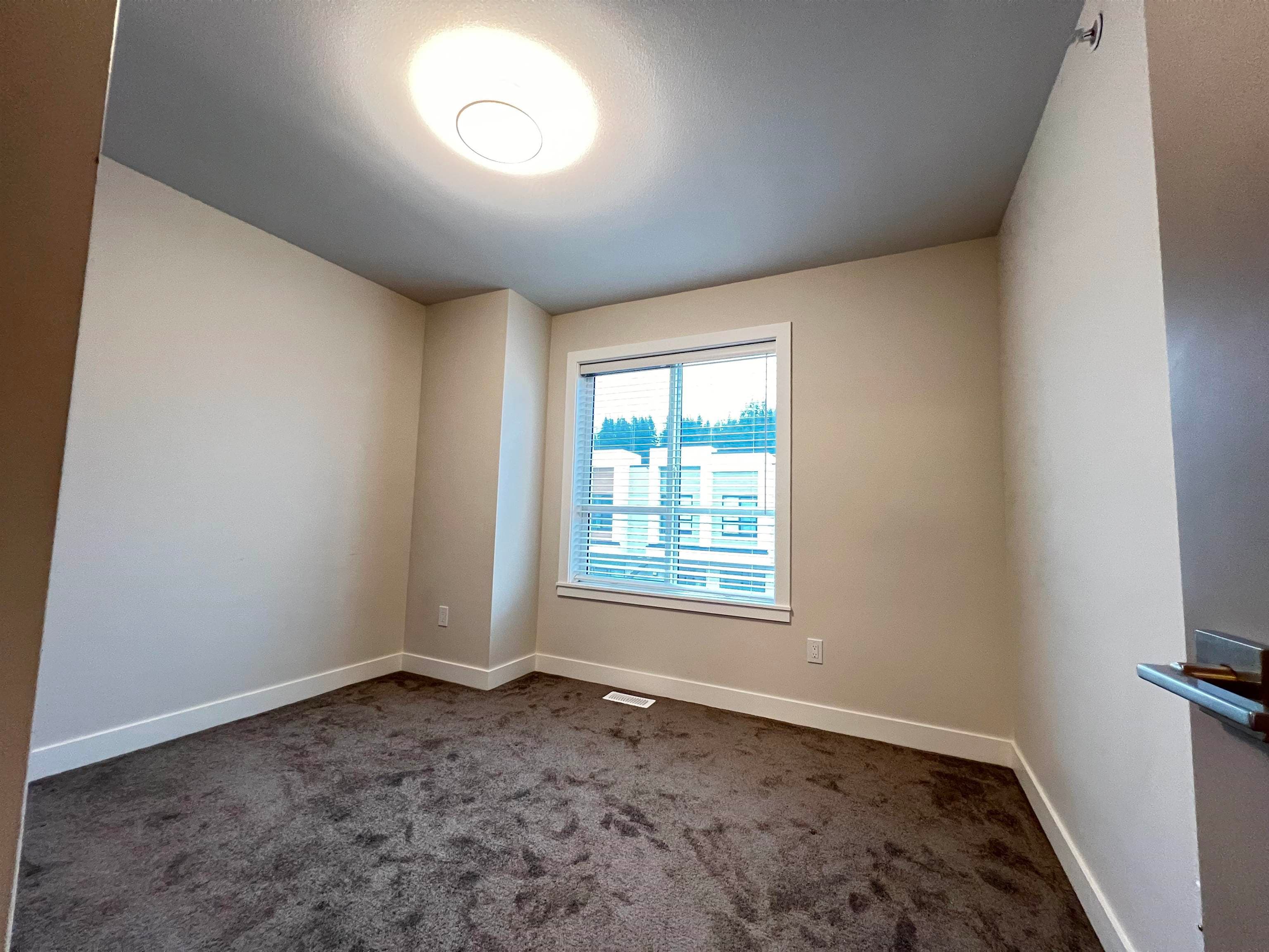 205 - 46150 Thomas Road, Chilliwack, V2R 6H3 — photo 5