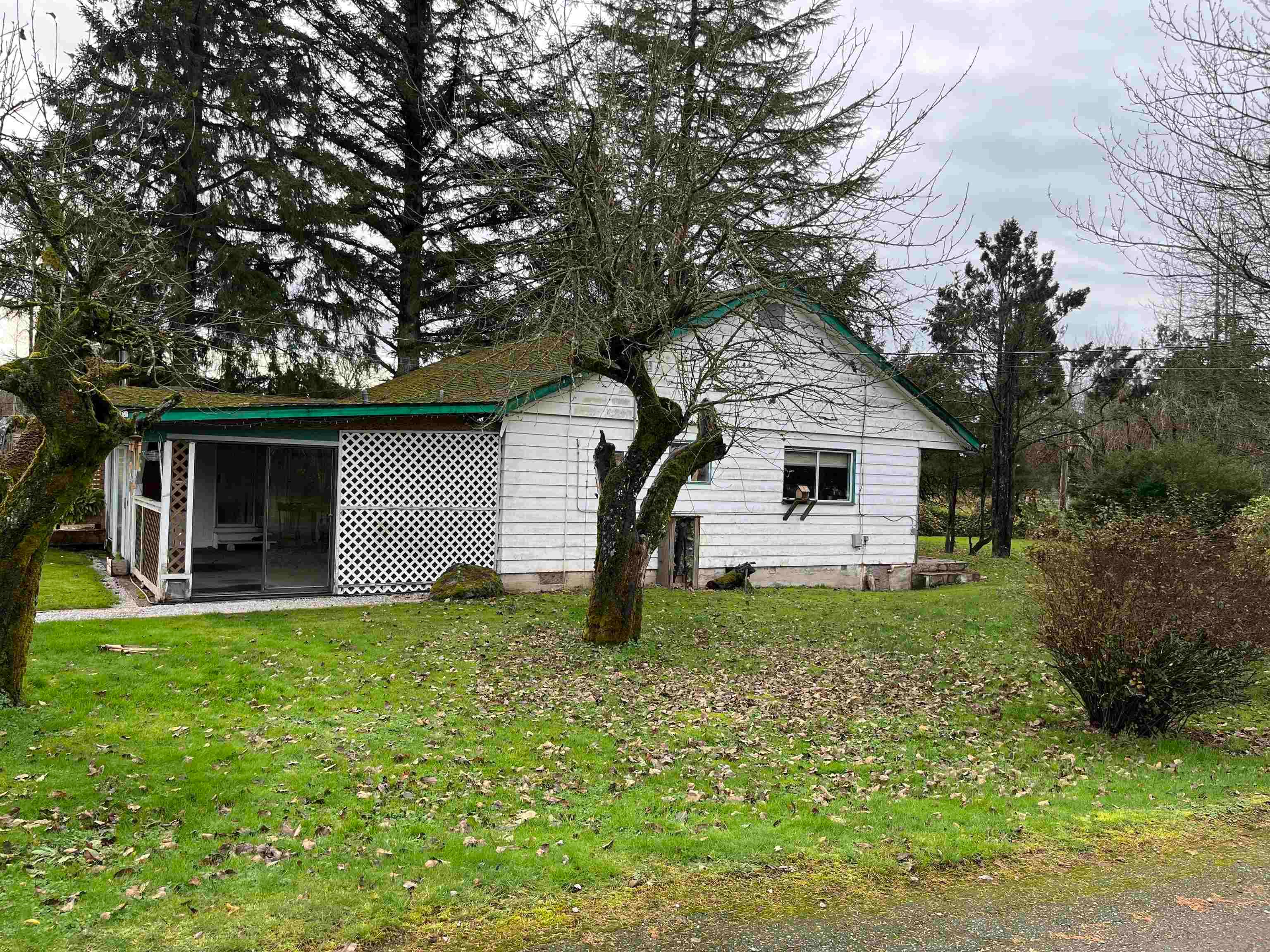 4338 216 Street, Langley, V3A 8P4 — photo 2