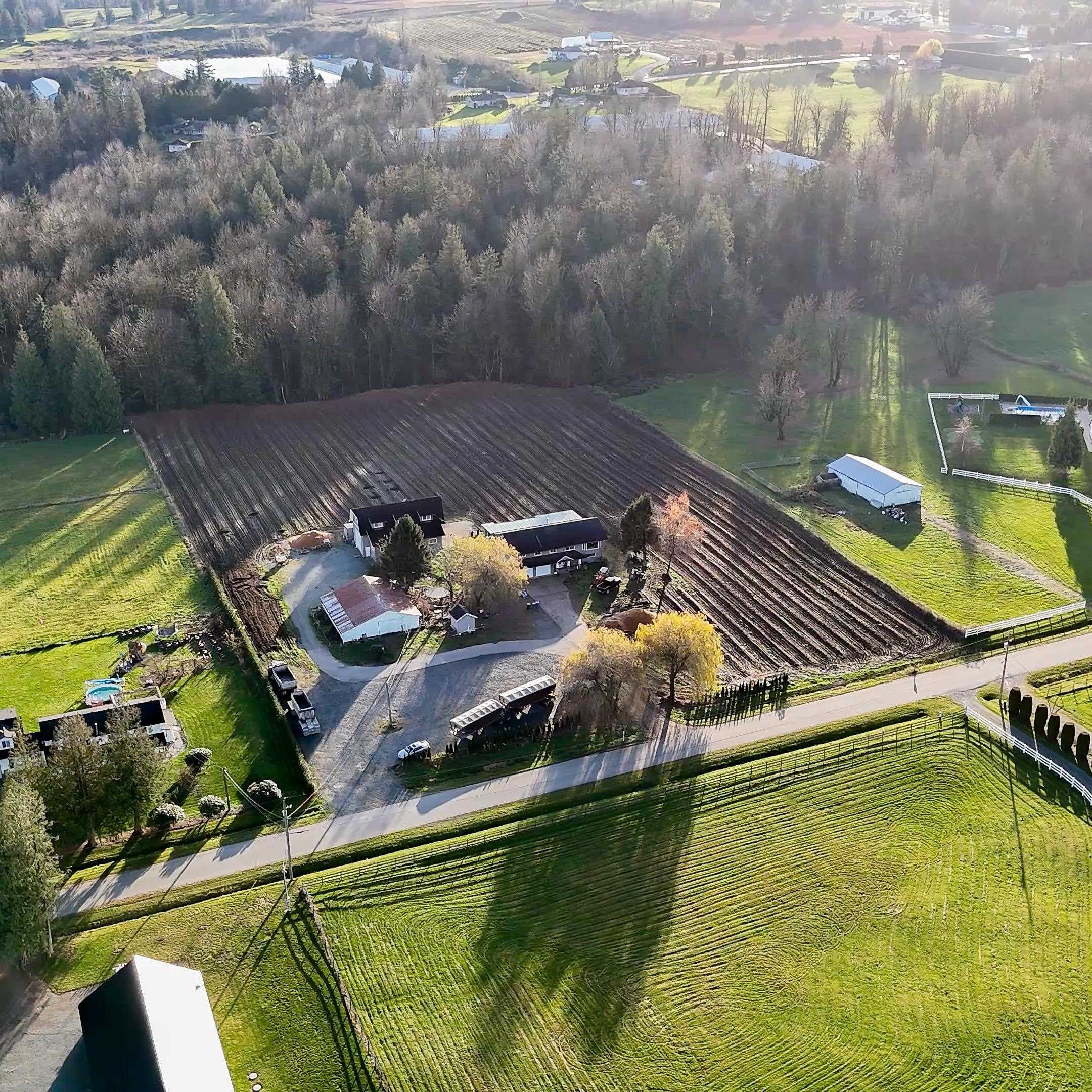 29914 Glengarrry Avenue, Abbotsford, V4X 1Z7 — photo 3