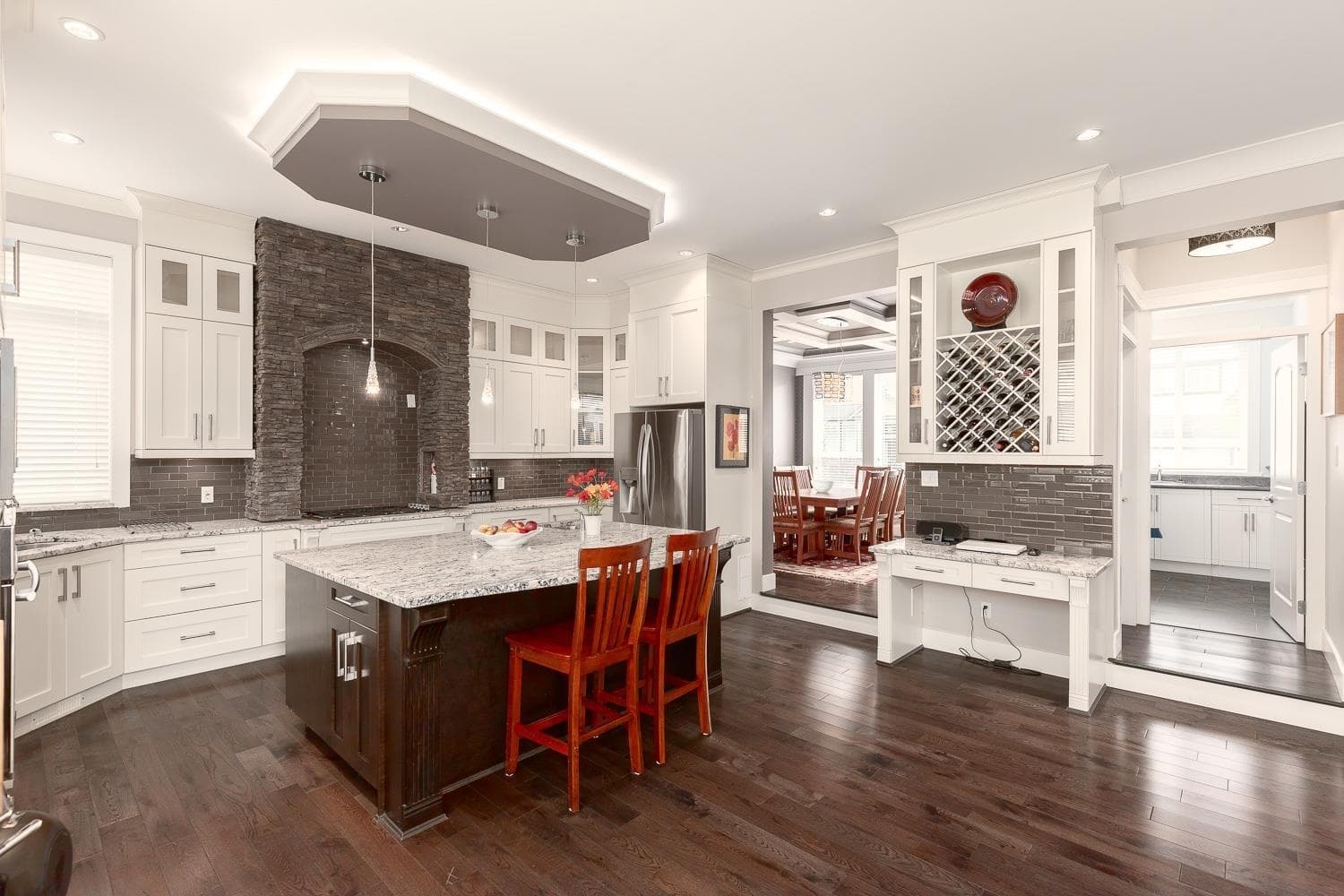 12525 58a Avenue, Surrey, V3X 0E8 — photo 3