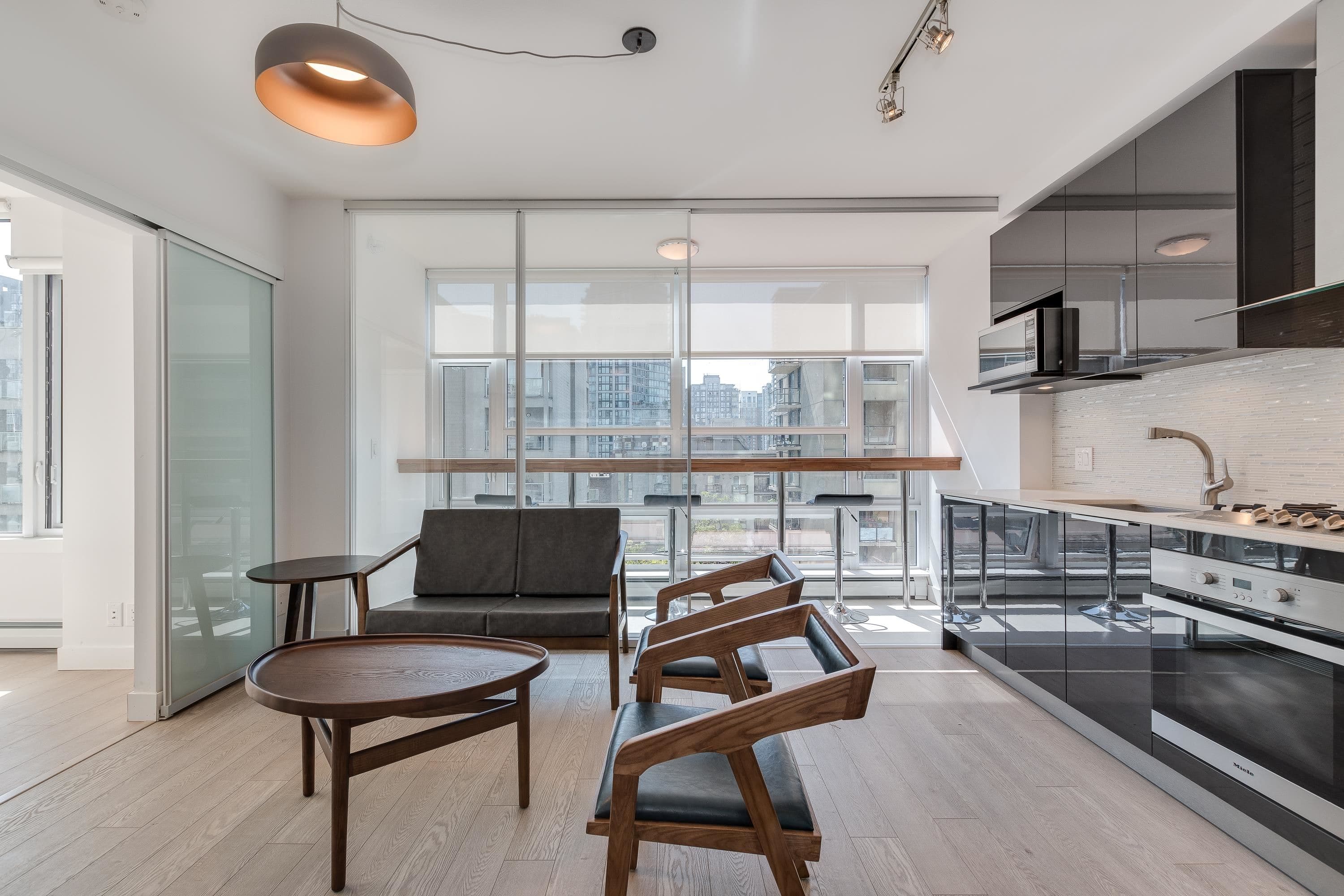 705 - 1283 Howe Street, Vancouver, V6Z 1C1 — photo 1