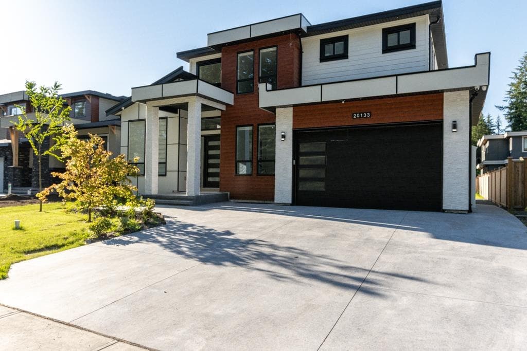 20133 27 Avenue, Langley