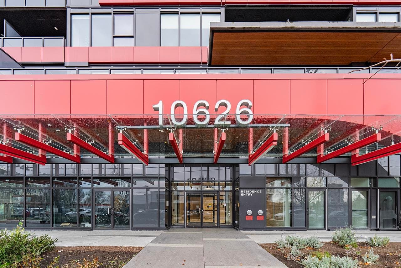 805 - 10626 City Parkway, Surrey, V3T 0S3 — photo 2