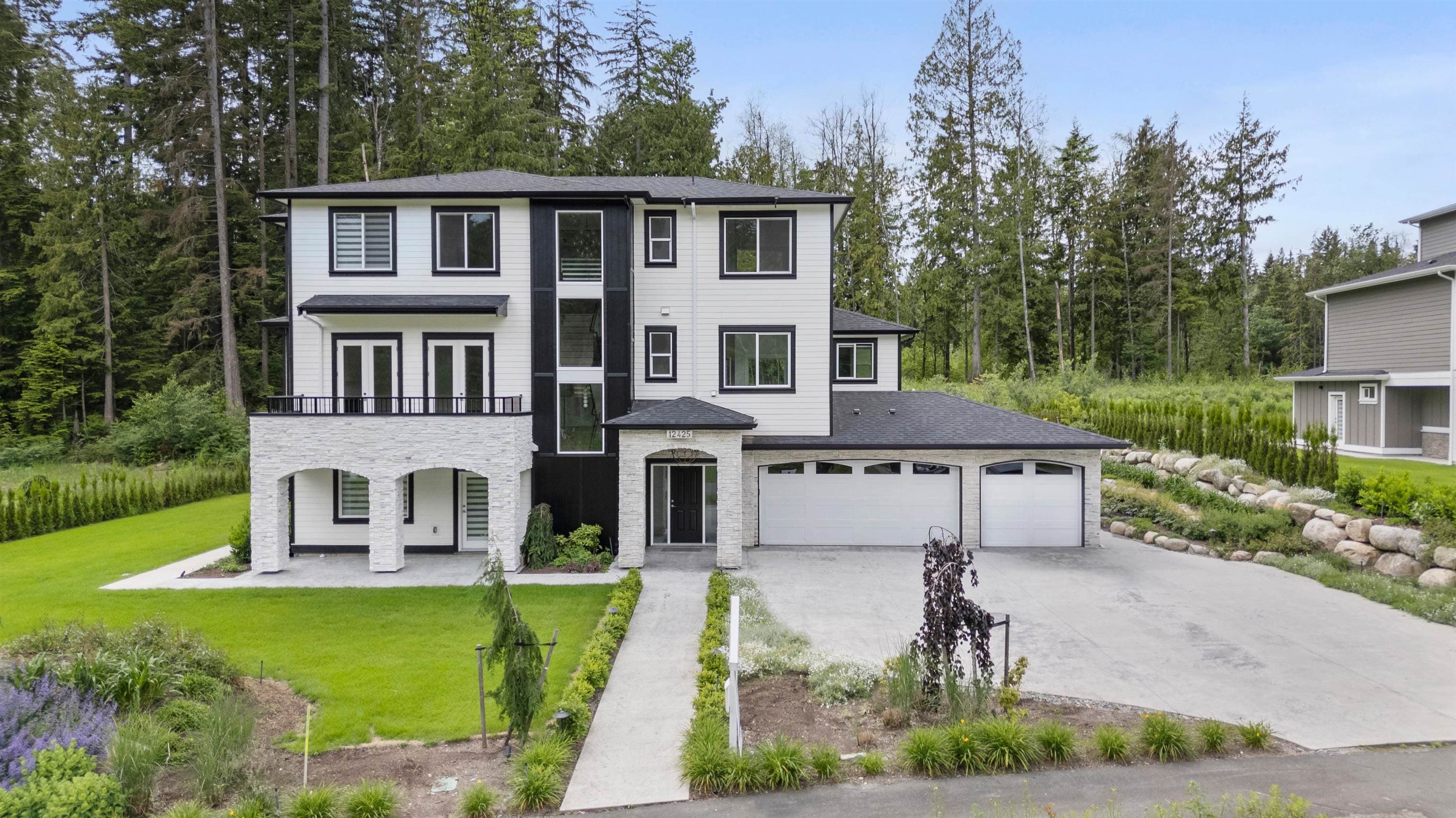 12425 271 Street, Maple Ridge, V2W 1C2 — photo 1