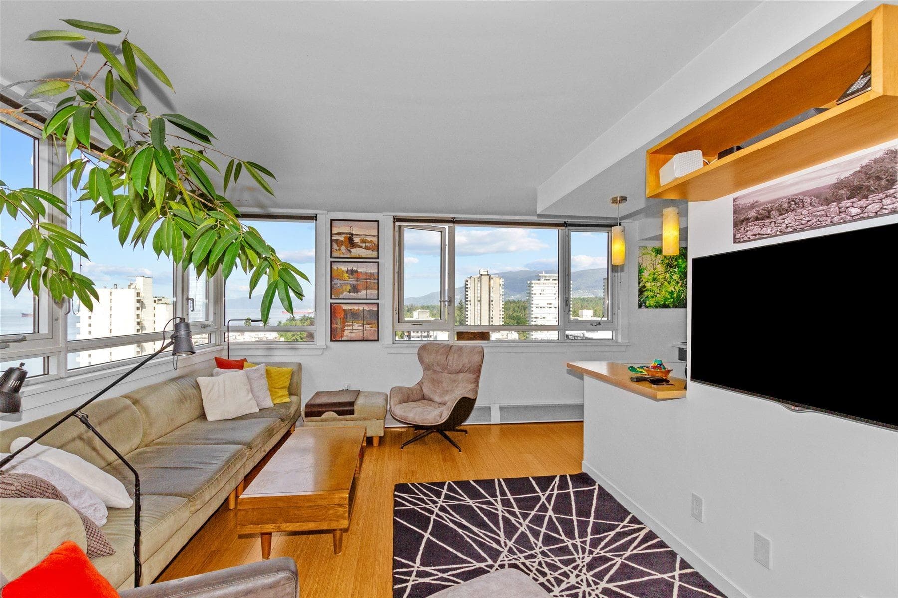 1850 Comox Street, Vancouver, V6G 1R3 — photo 4