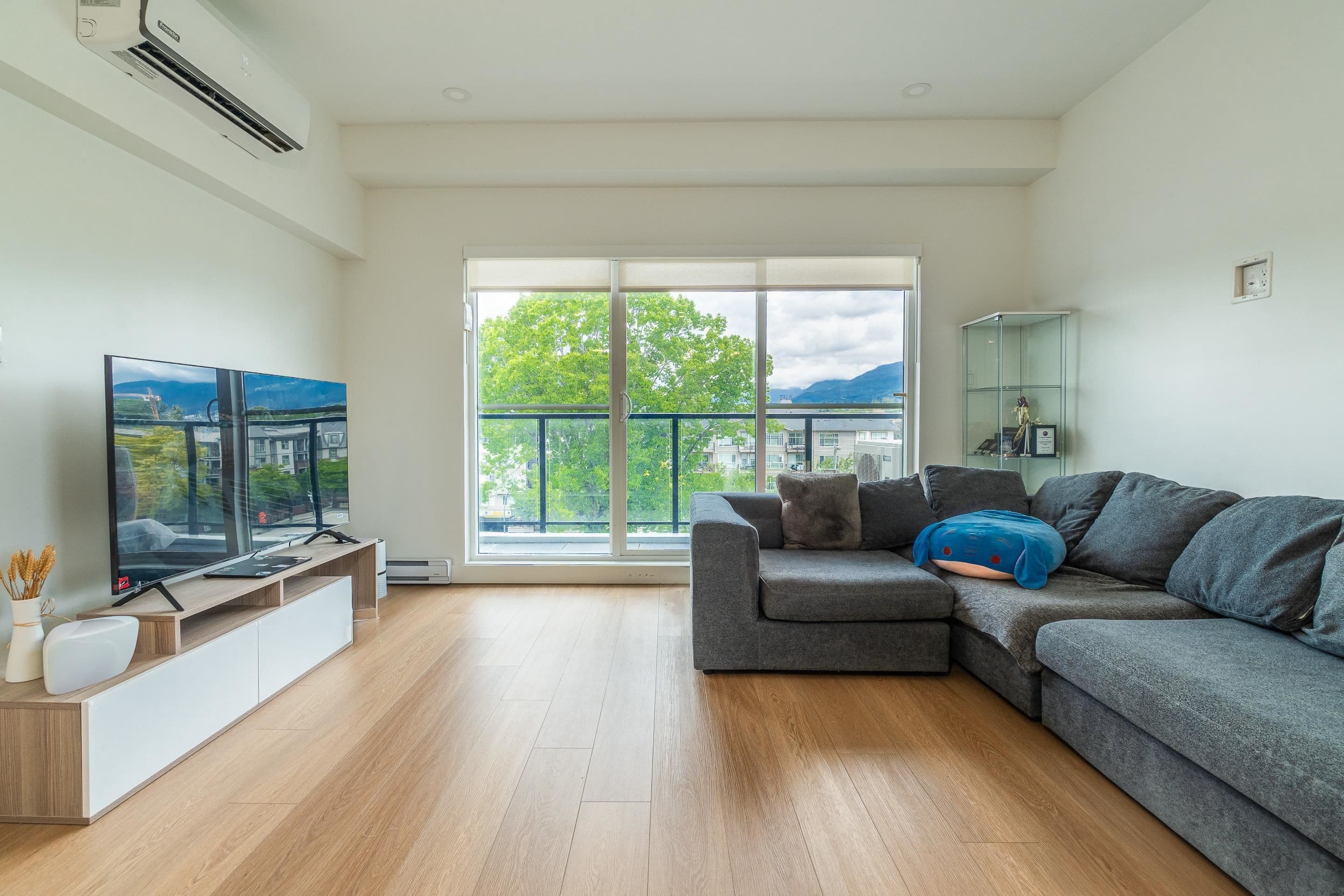 501 - 2331 Kelly Avenue, Port Coquitlam, V3C 0T4 — photo 2