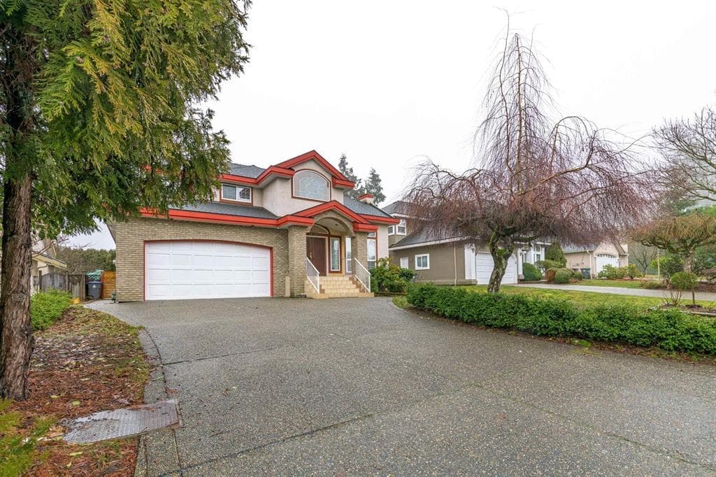 11028 162a Street, Surrey, V4N 4S8 — photo 2