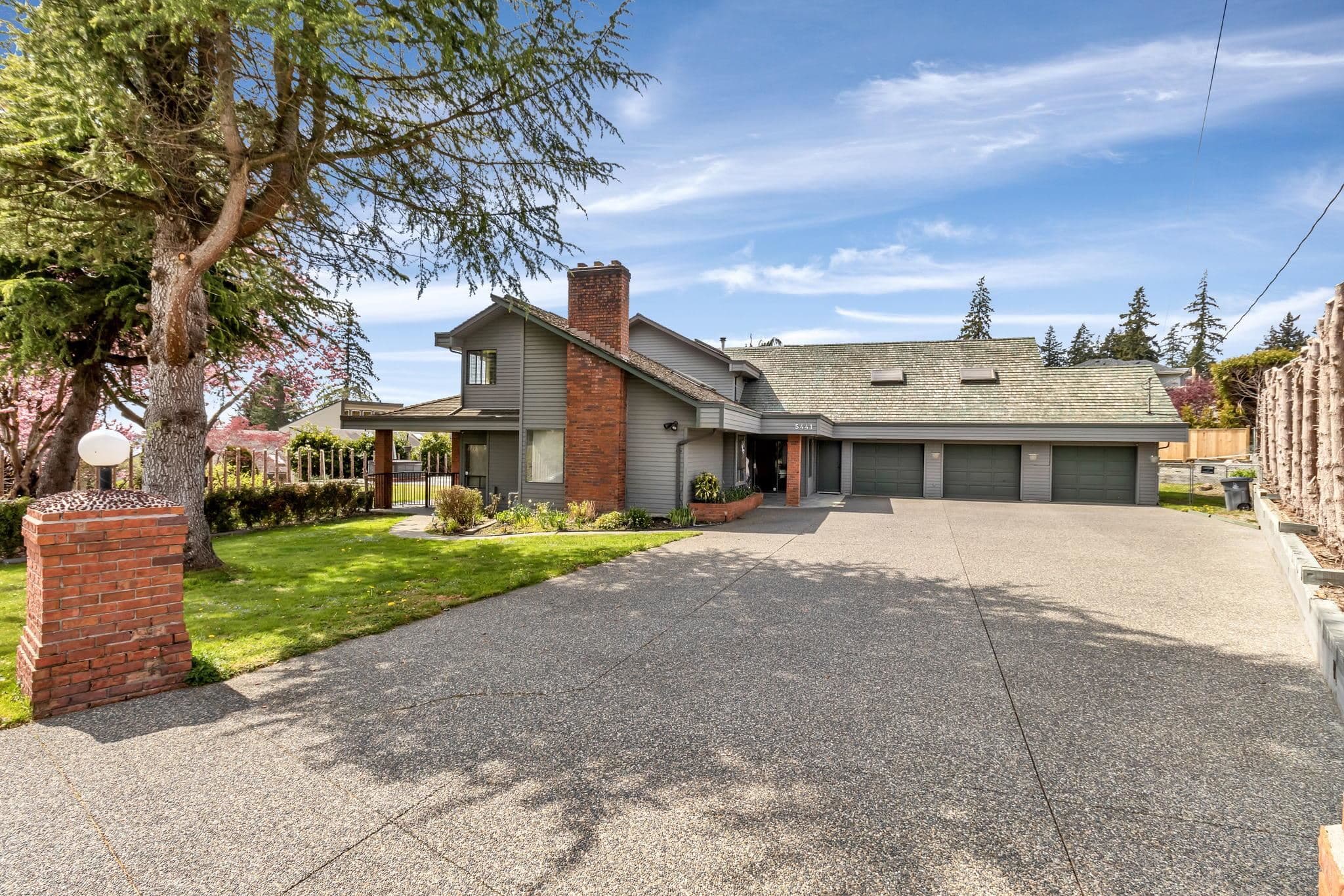5441 128 Street, Surrey, V3X 1T8 — photo 2