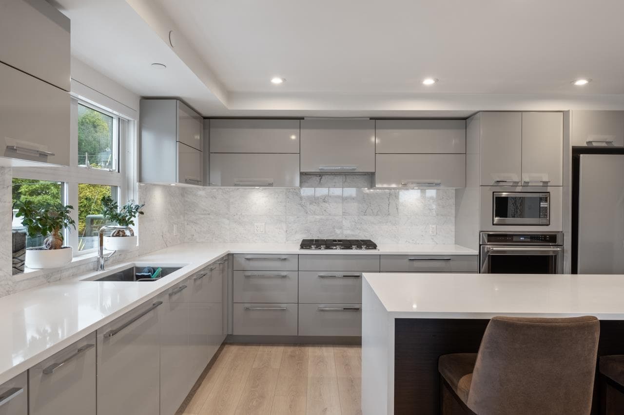 303 - 1160 Oxford Street, White Rock, V4B 0B3 — photo 5