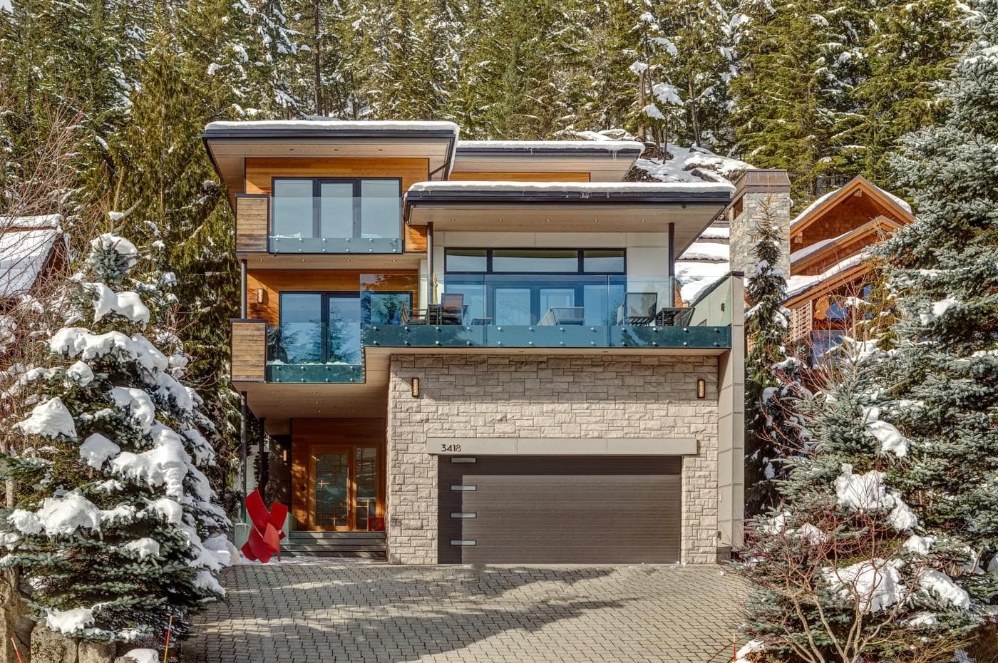 3418 Blueberry Drive, Whistler, V8E 0B9 — photo 2