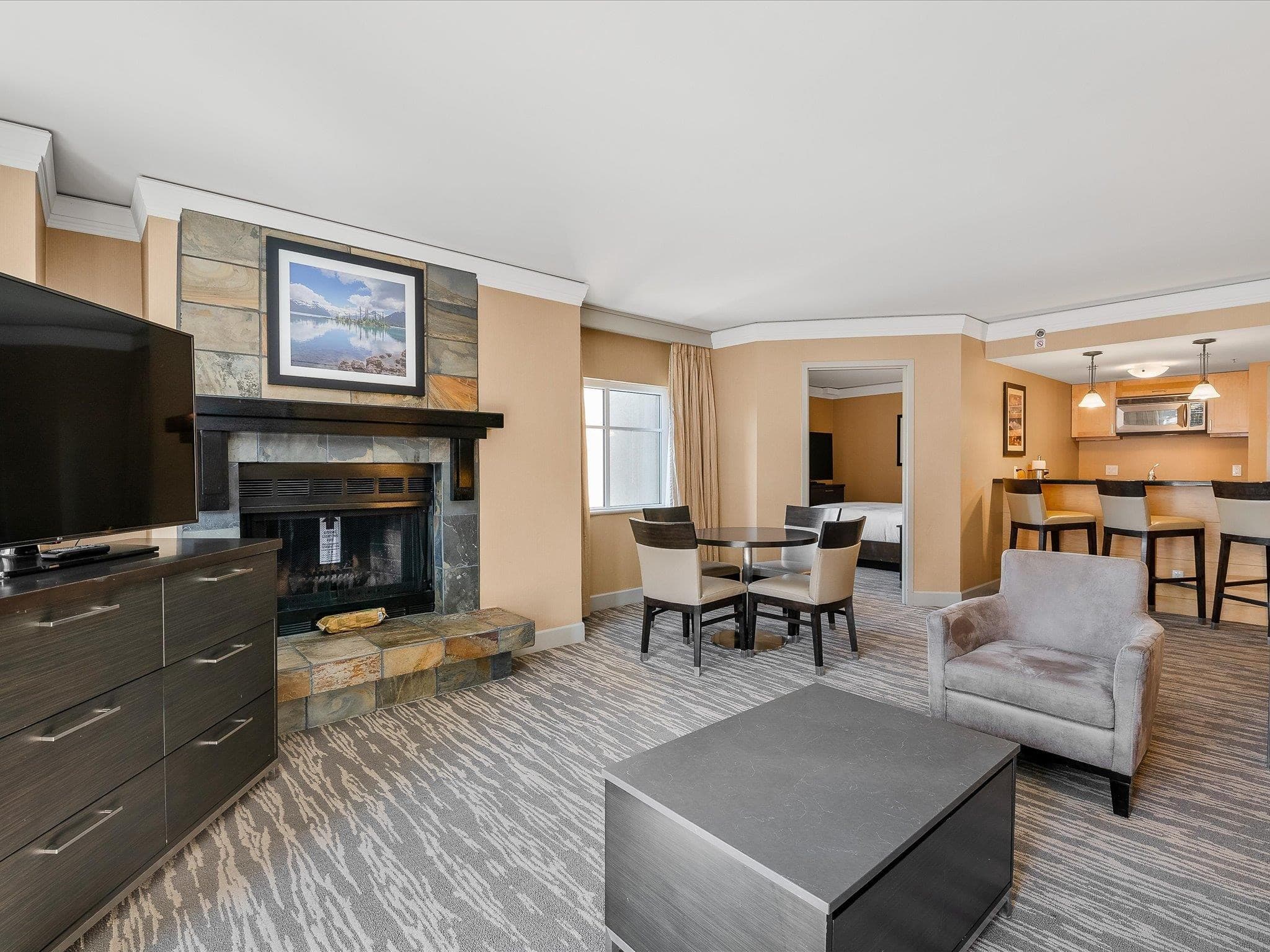 428/430 - 4050 Whistler Way, Whistler, V8E 1H9 — photo 5