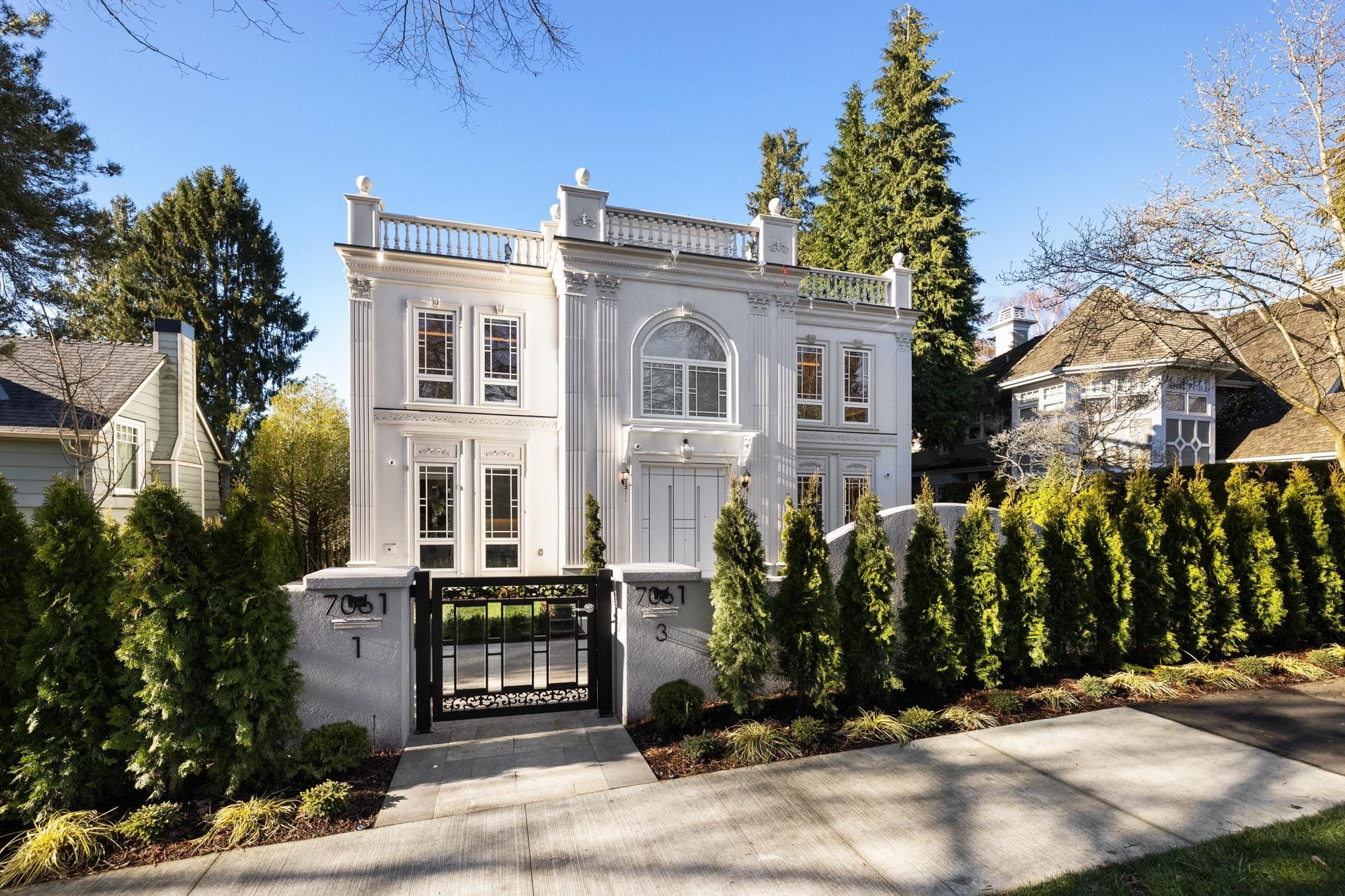 7061 Adera Street, Vancouver, V6P 5C5 — photo 1