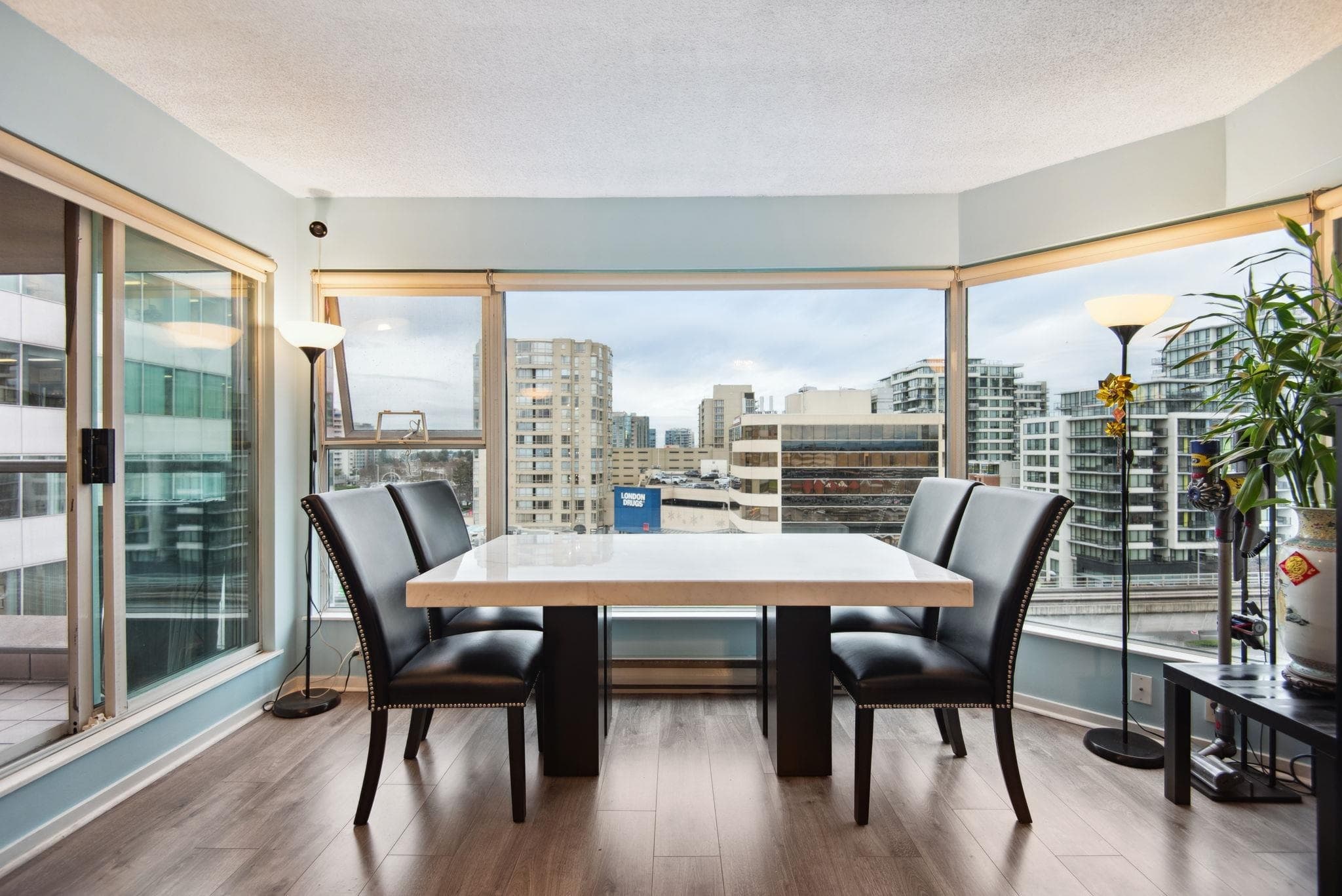 401 - 8081 Westminster Highway, Richmond, V6X 1A7 — photo 1