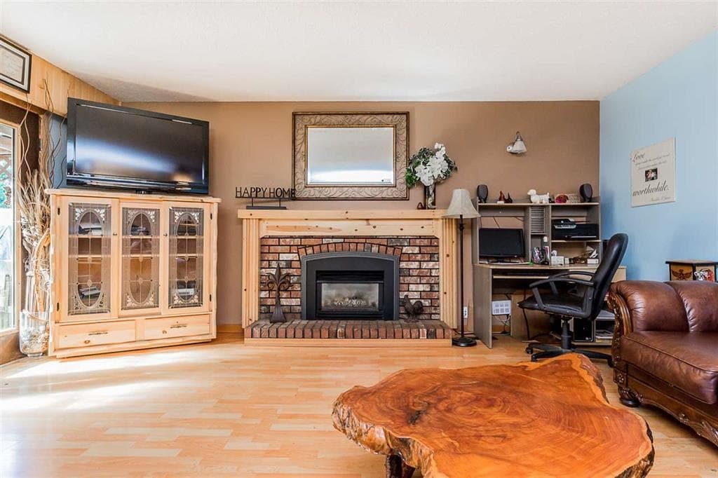 33437 George Ferguson Way, Abbotsford, V2S 2L9 — photo 5