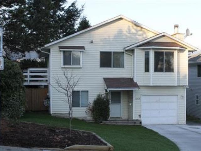 2929 Burton Court, Coquitlam, V3C 5B3 — photo 2