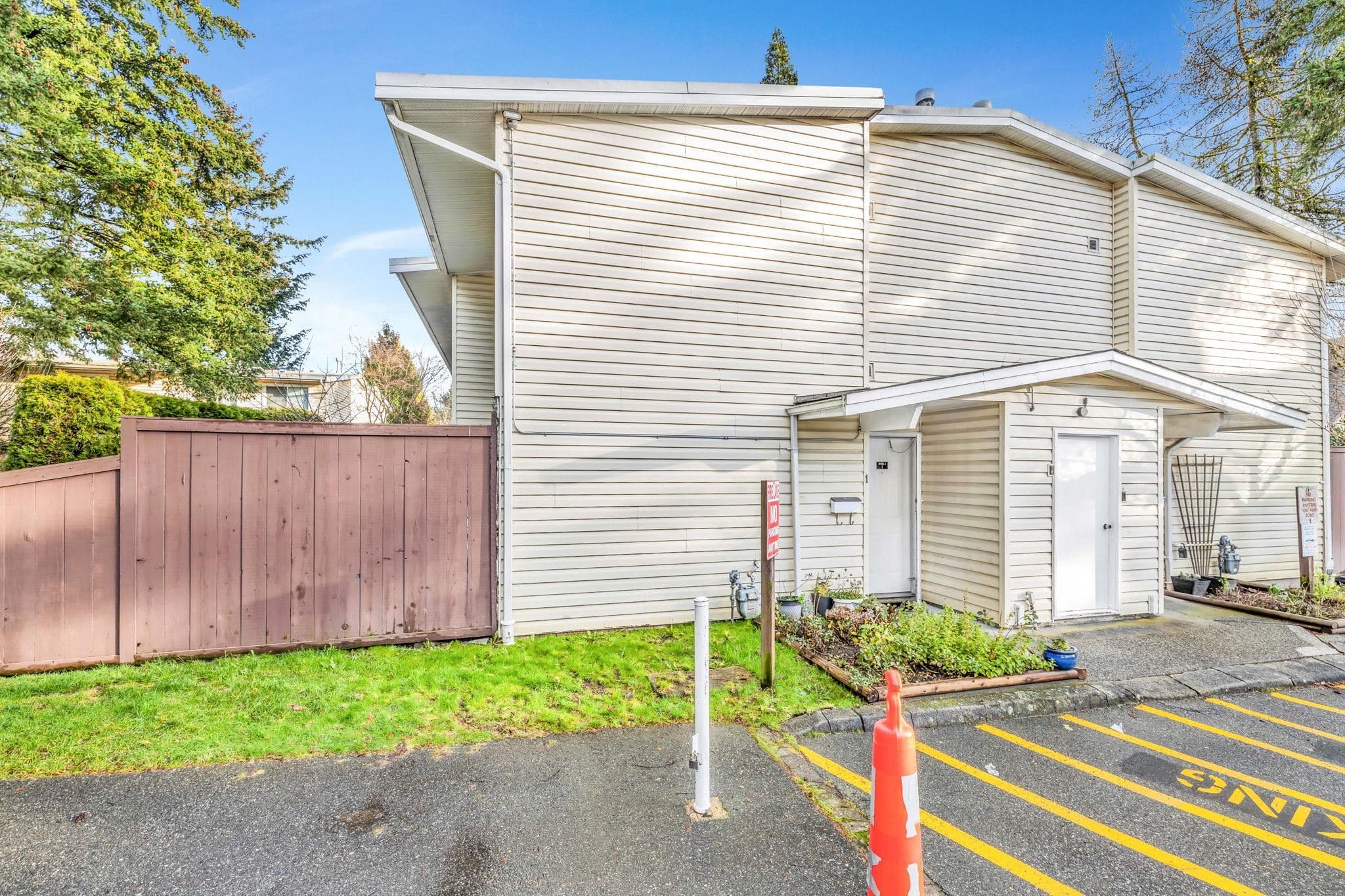 1 - 9400 122 Street, Surrey, V3V 4L6 — photo 2
