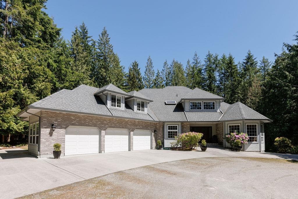 1356 Roberts Creek Road, Roberts Creek