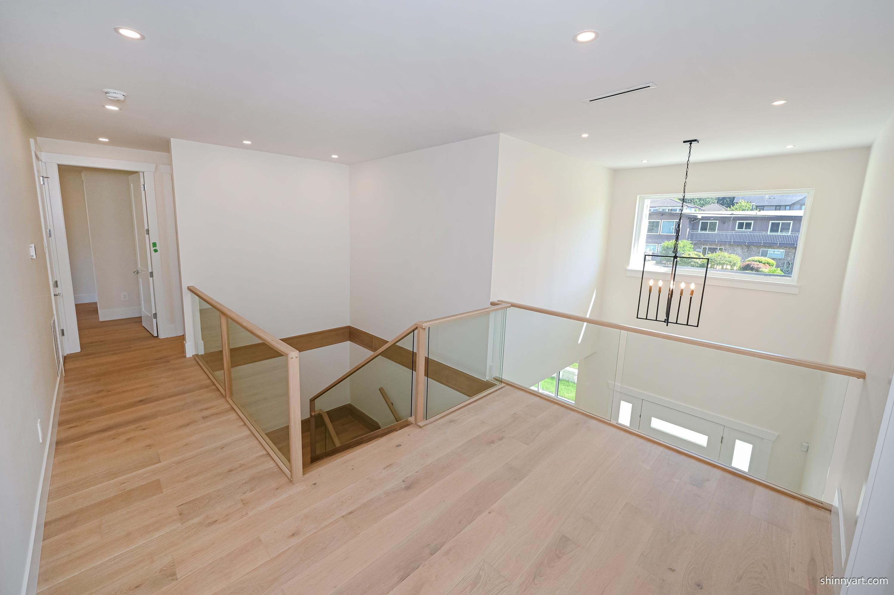 897 Cottonwood Avenue, Coquitlam, V3J 2S9 — photo 5