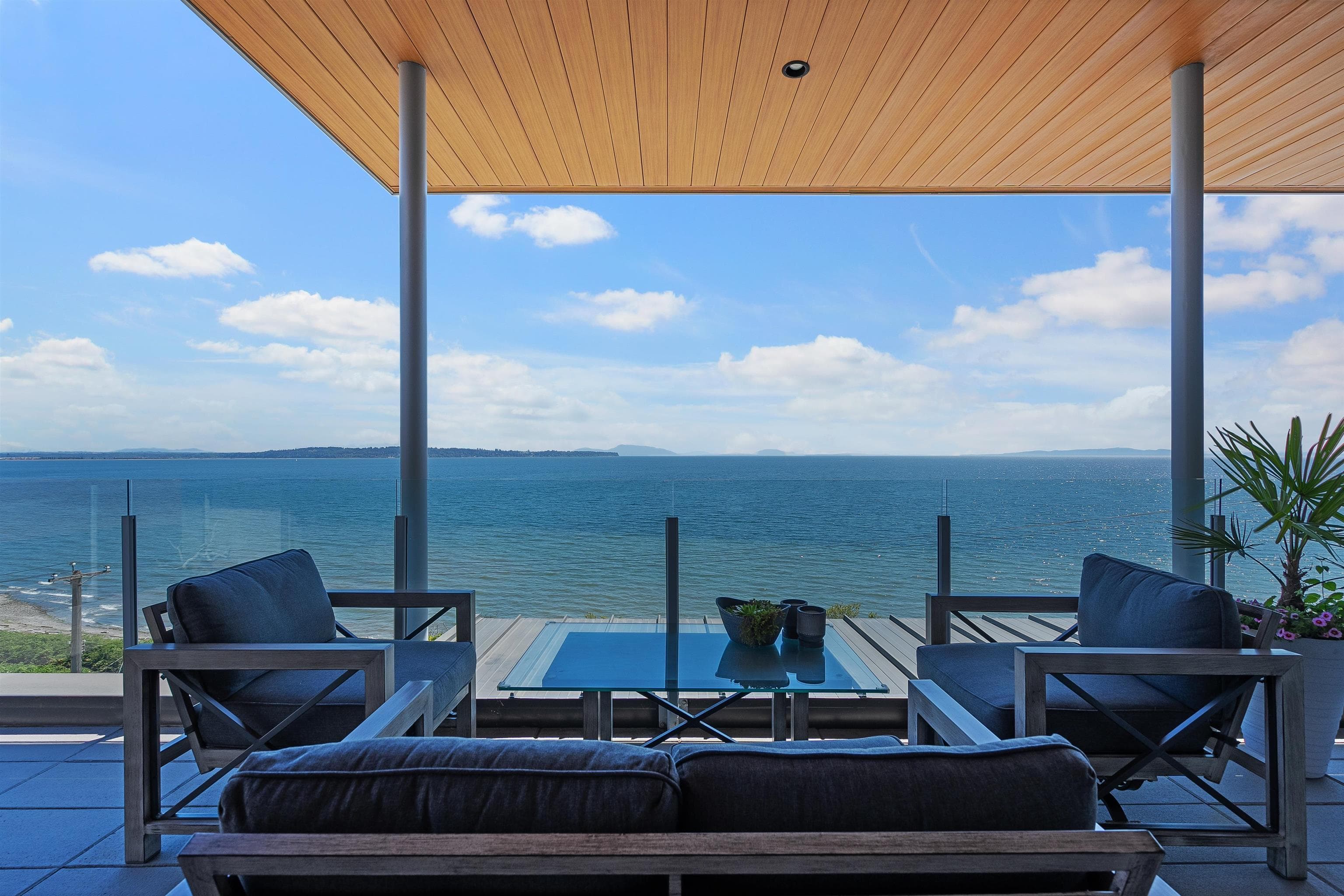 14501 Marine Drive, White Rock
