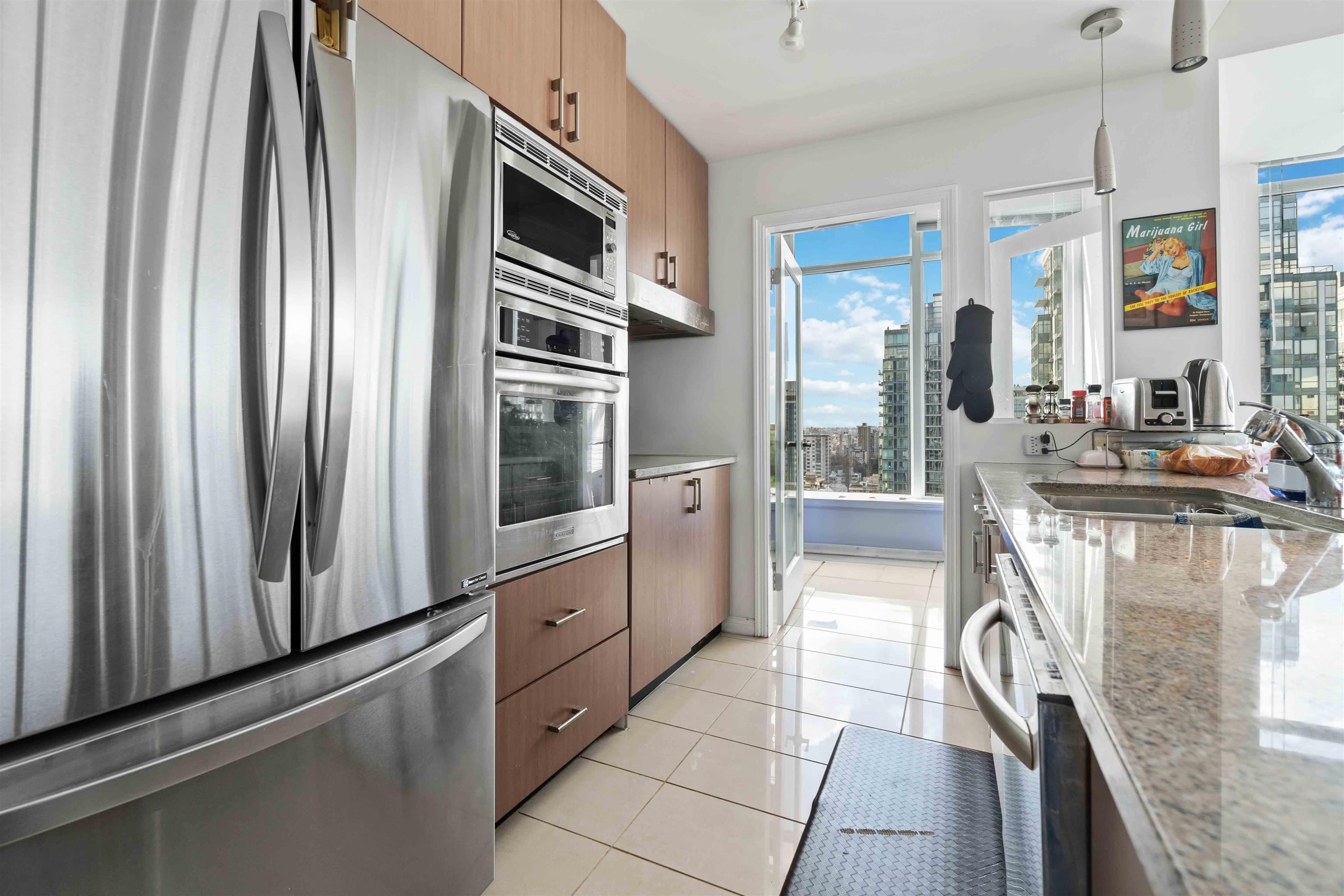 3002 - 1211 Melville Street, Vancouver, V6E 0A7 — photo 5