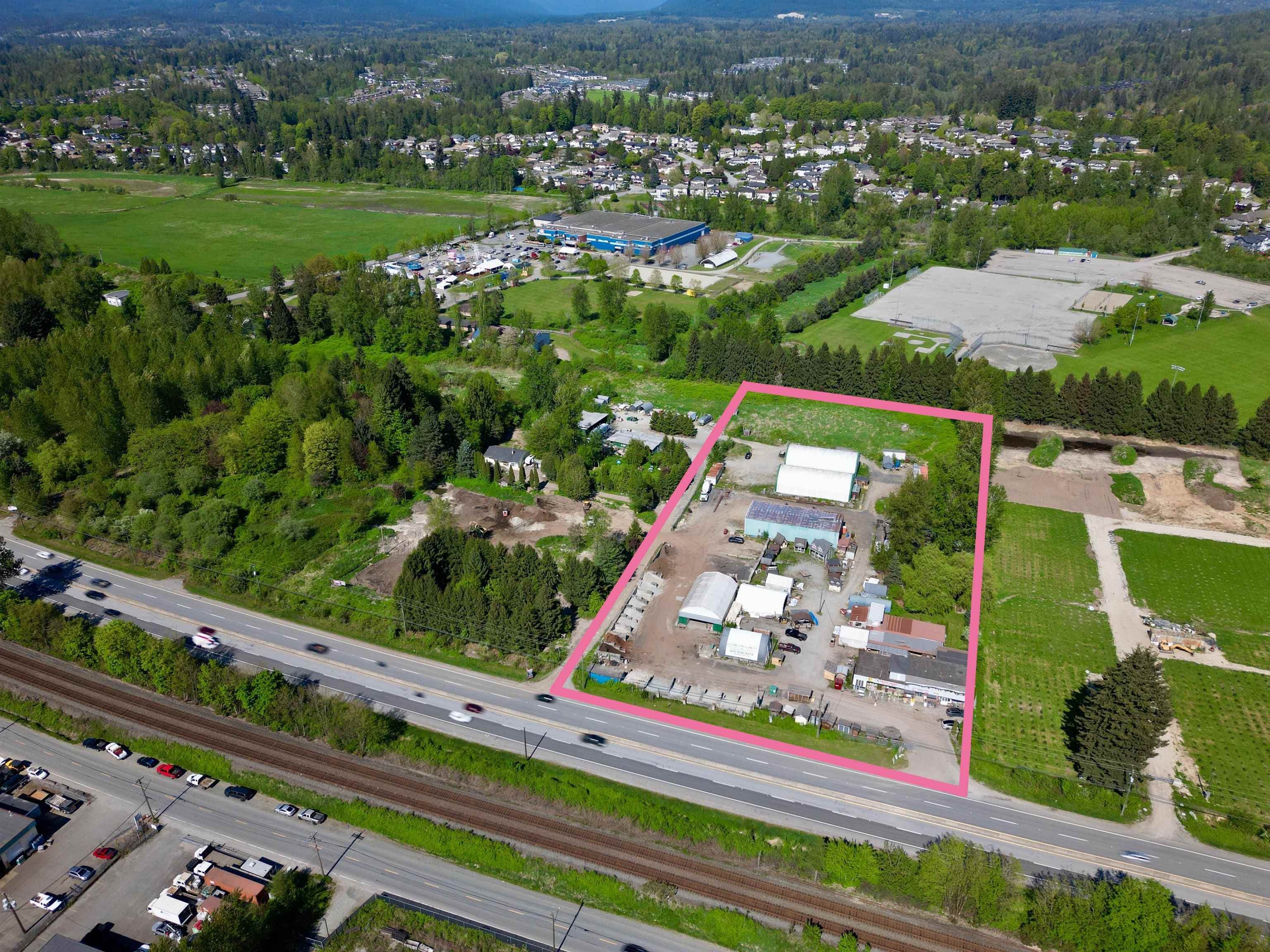 23549 Lougheed Highway, Maple Ridge, V2W 1B8 — photo 1