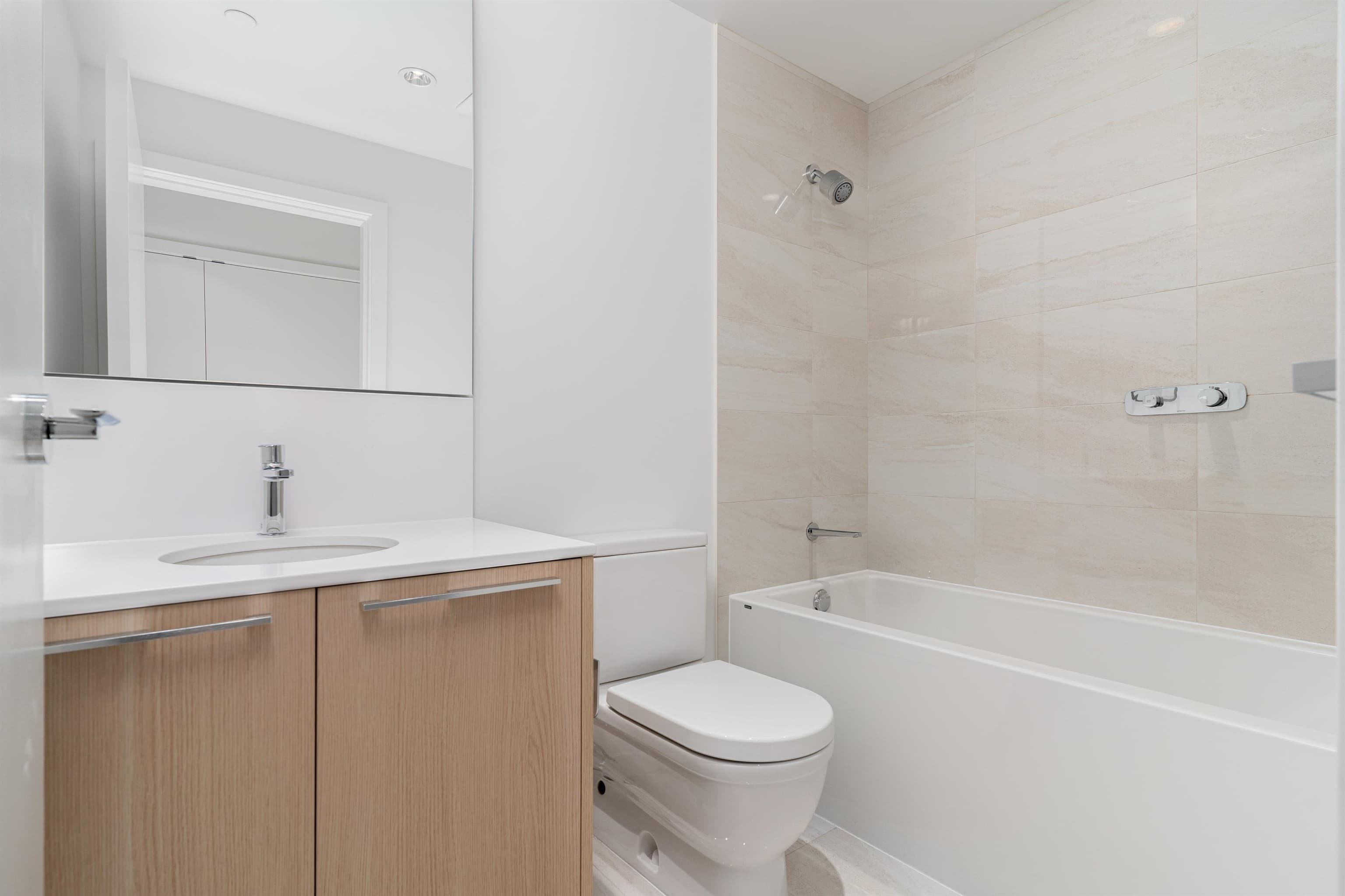401 - 6688 Pearson Way, Richmond, V7C 0E5 — photo 2