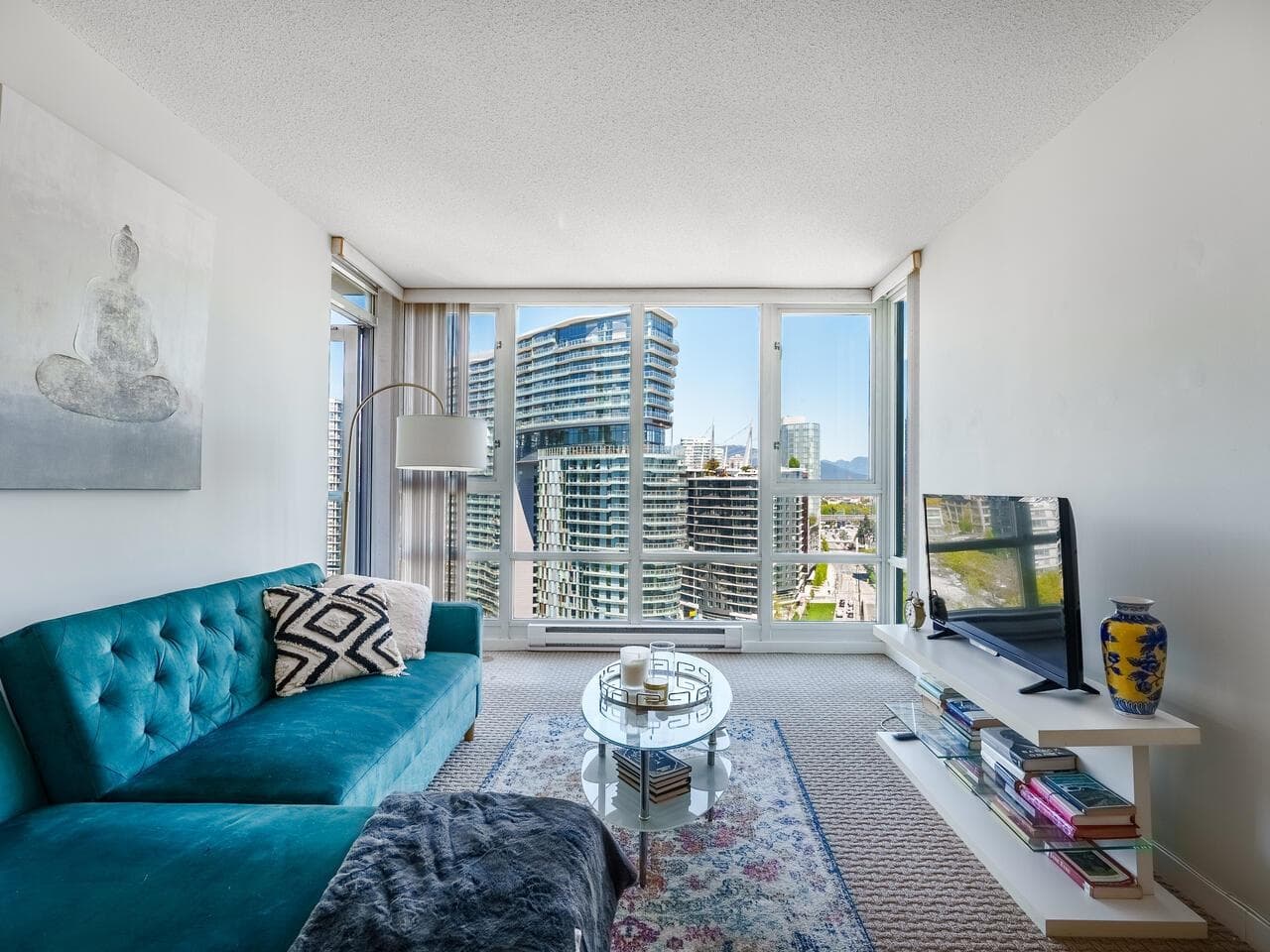 2102 - 1033 Marinaside Crescent, Vancouver, V6Z 3A3 — photo 2