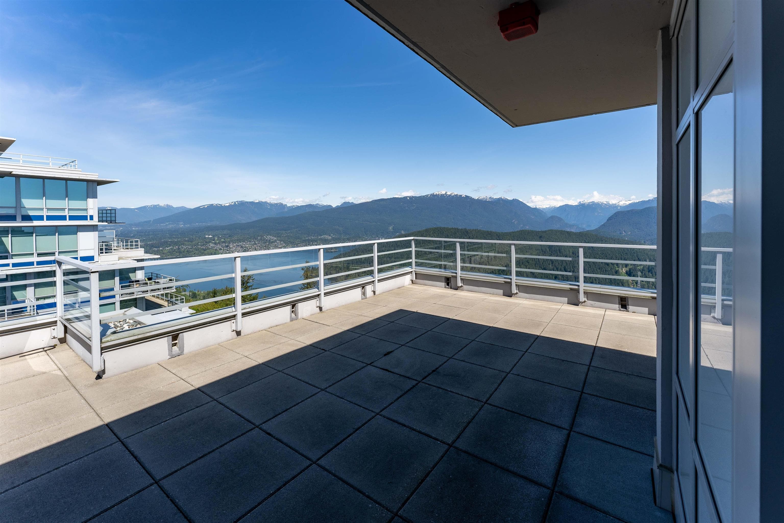 1501 - 9080 University Crescent, Burnaby, V5A 0B7 — photo 3
