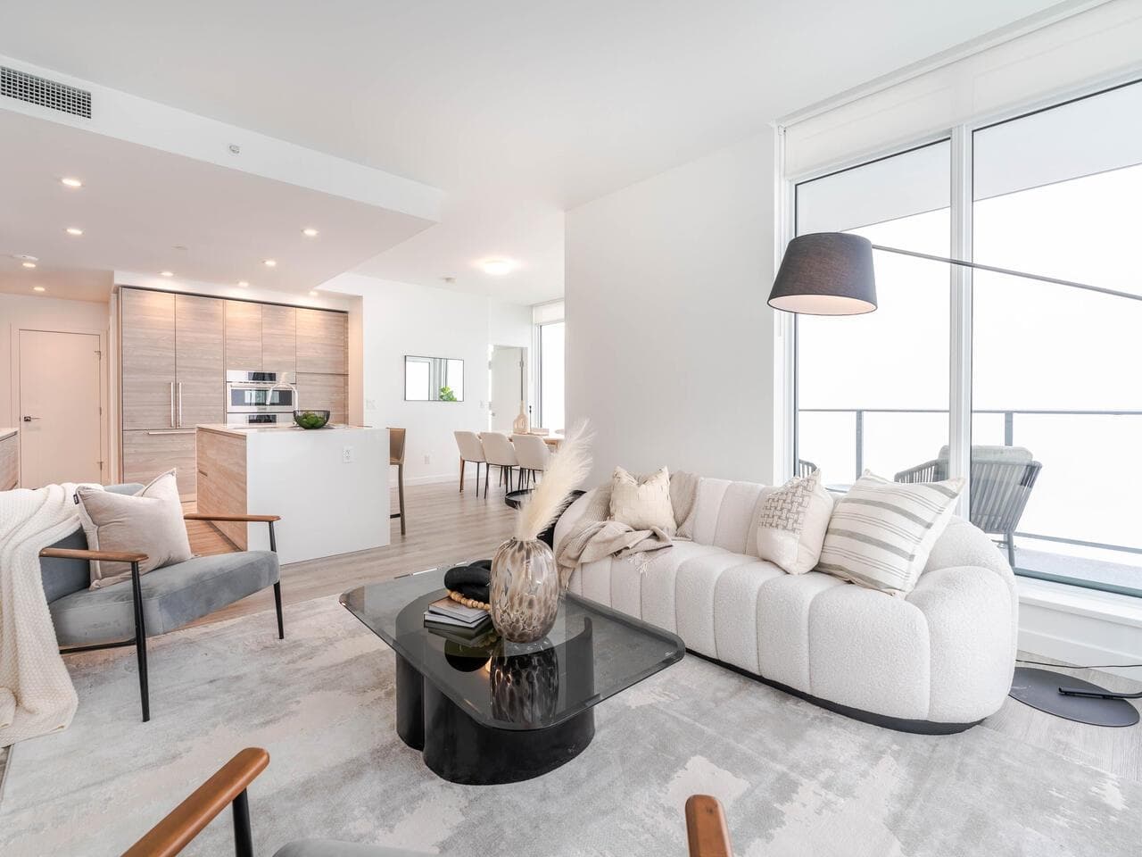 3004 - 680 Quayside Drive, New Westminster, V3M 0P2 — photo 2