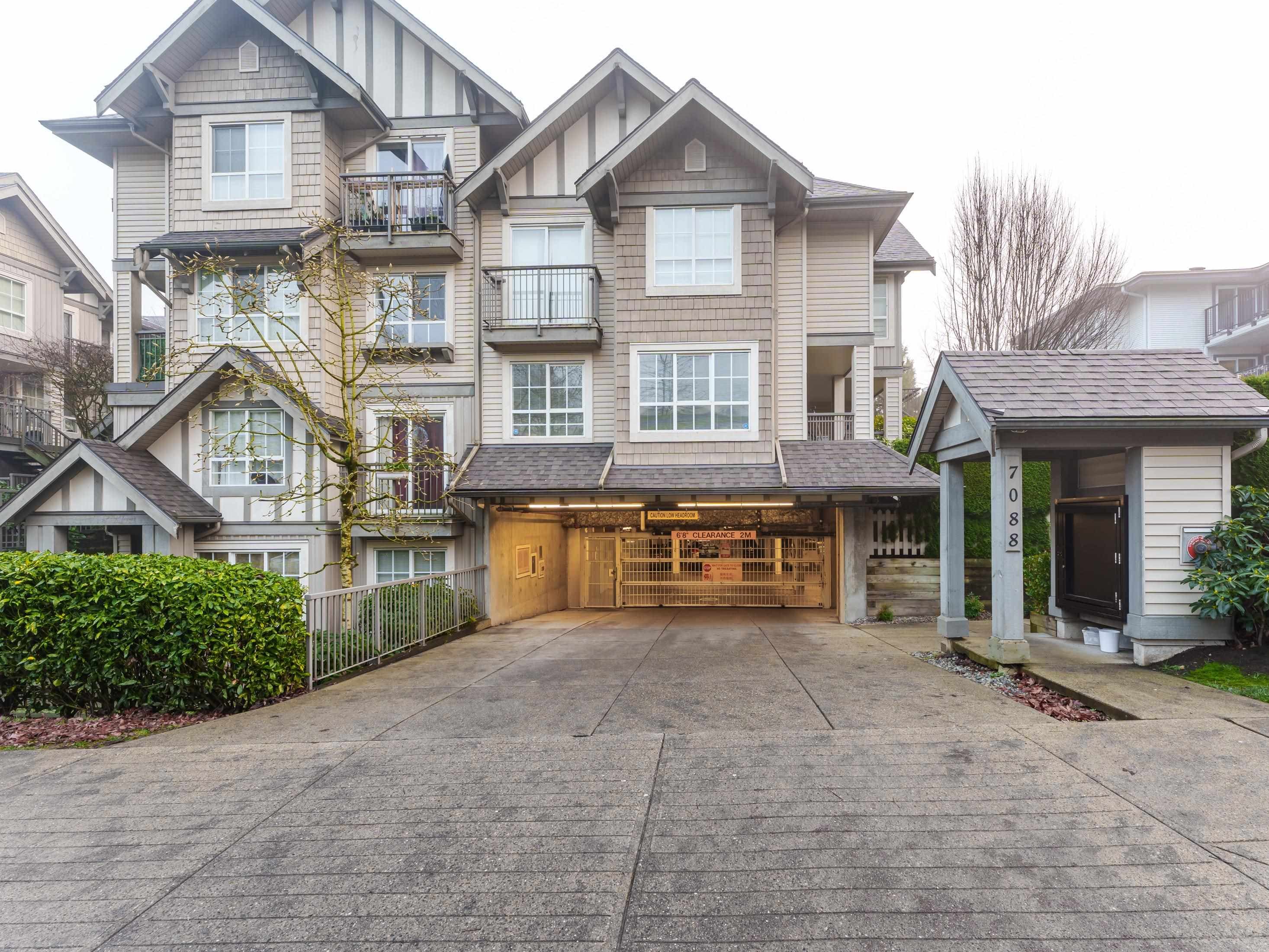 38 - 7088 17 Avenue, Burnaby