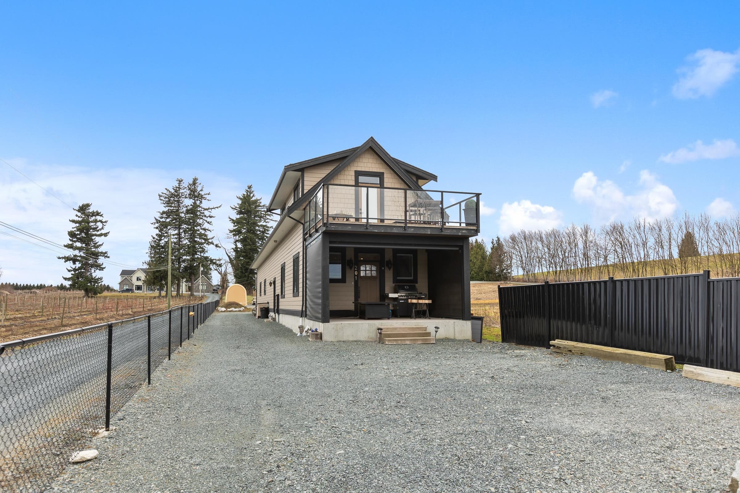 201 Mccallum Road, Abbotsford