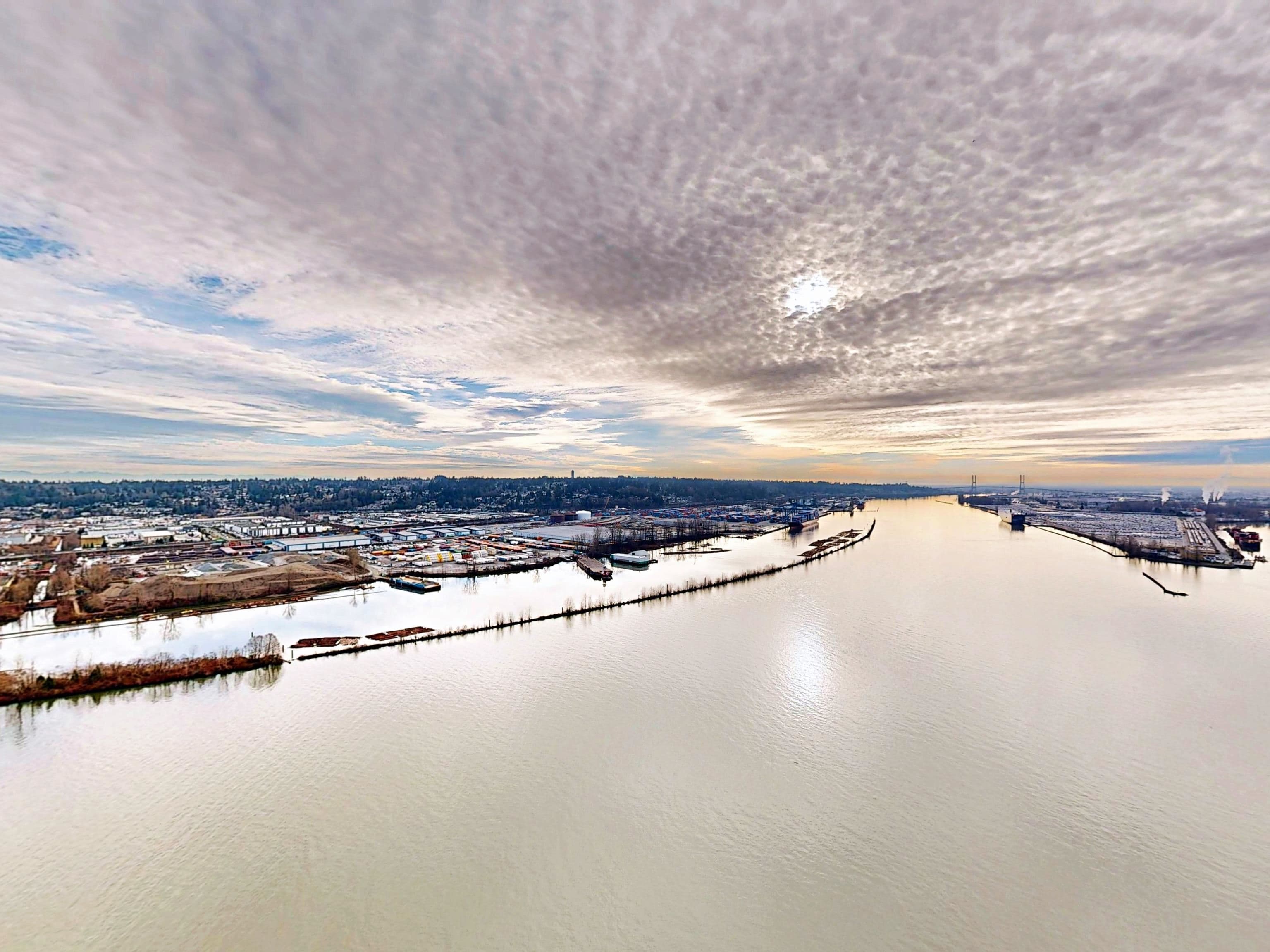 3507 - 680 Quayside Drive, New Westminster, V6G 2Z6 — photo 1