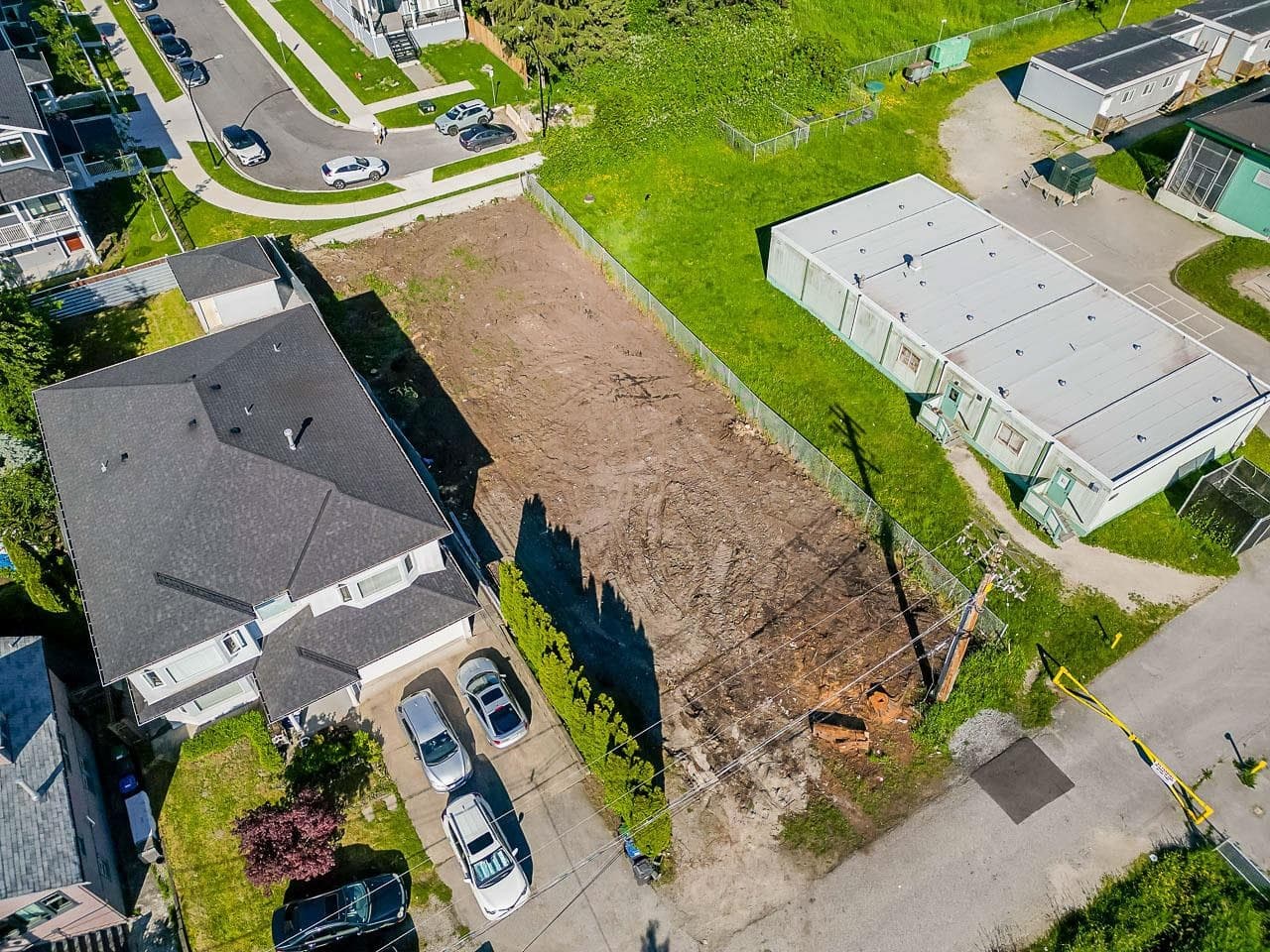 231 Lawrence Street, New Westminster, V3M 5K9 — photo 4