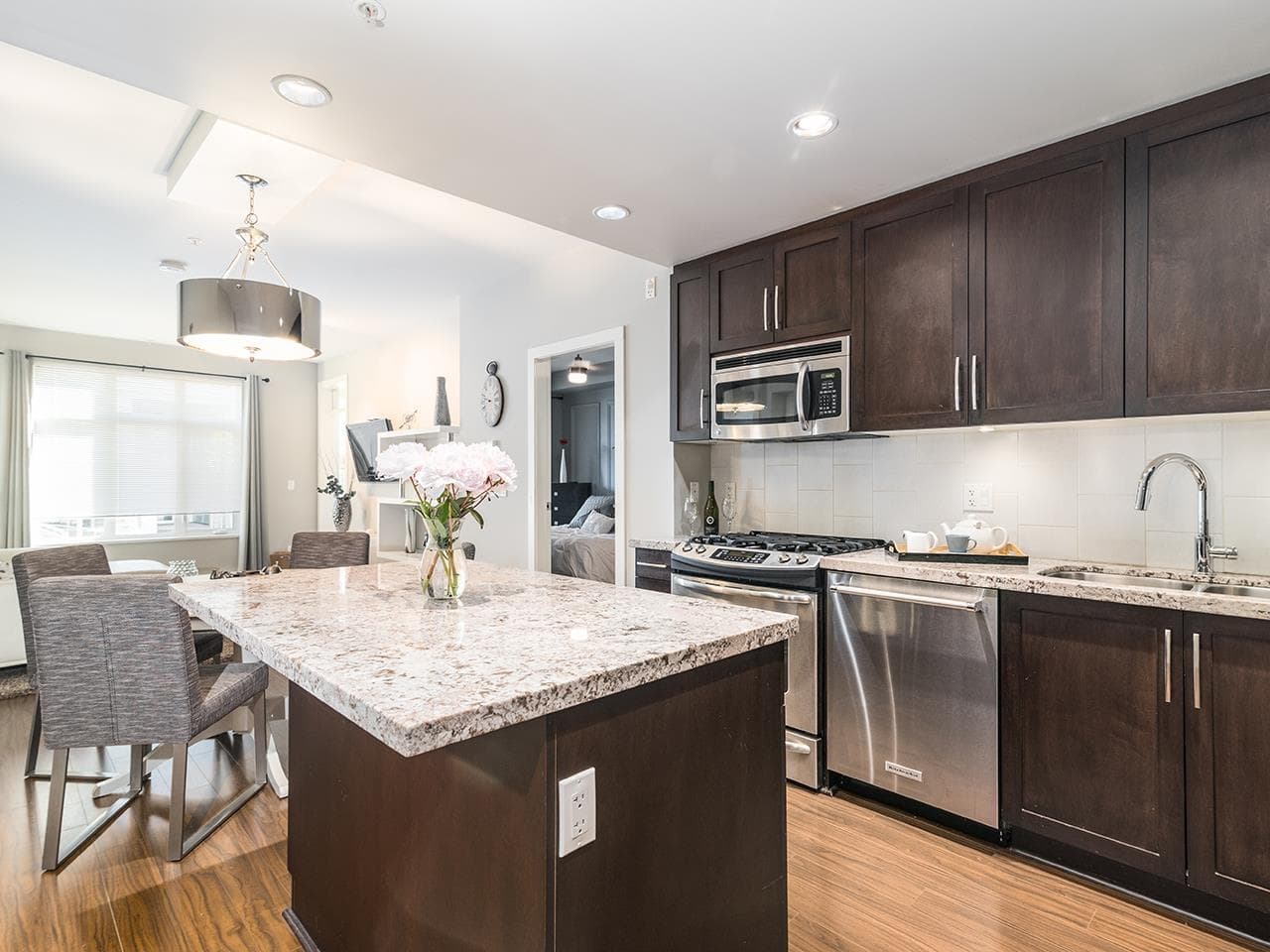 115 - 15428 31 Avenue, Surrey, V3S 3W4 — photo 4