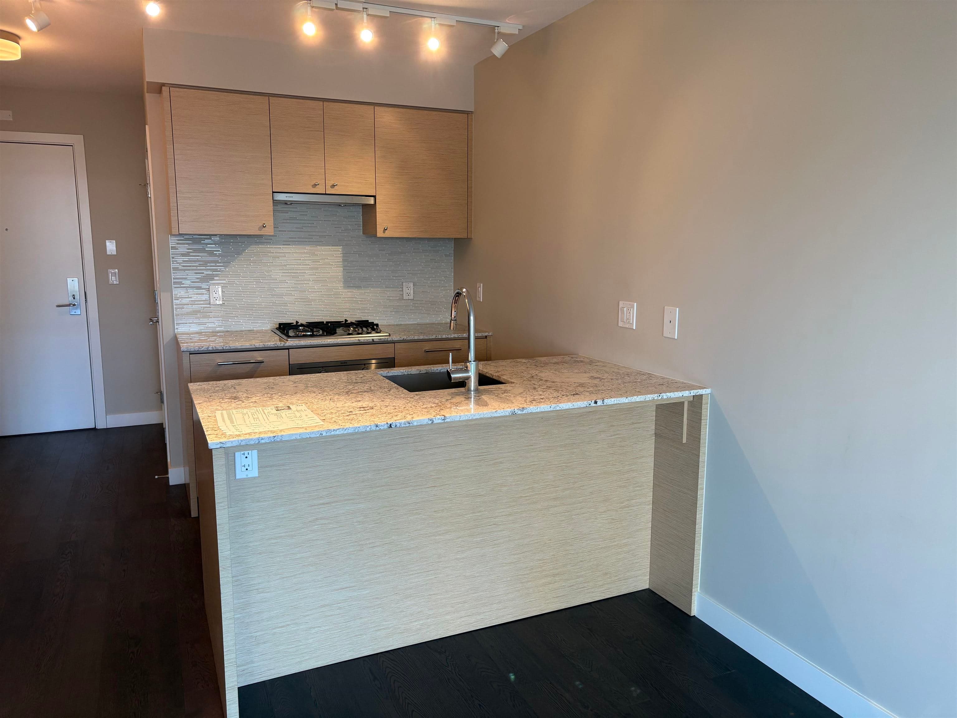705 - 6180 Cooney Road, Richmond, V6Y 0H2 — photo 2