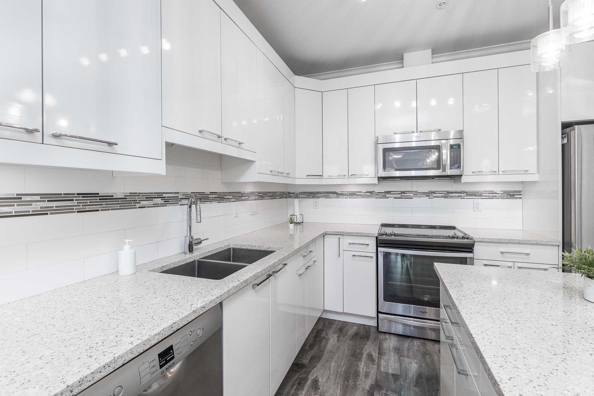 508 - 19228 64 Avenue, Surrey, V3S 7C9 — photo 2